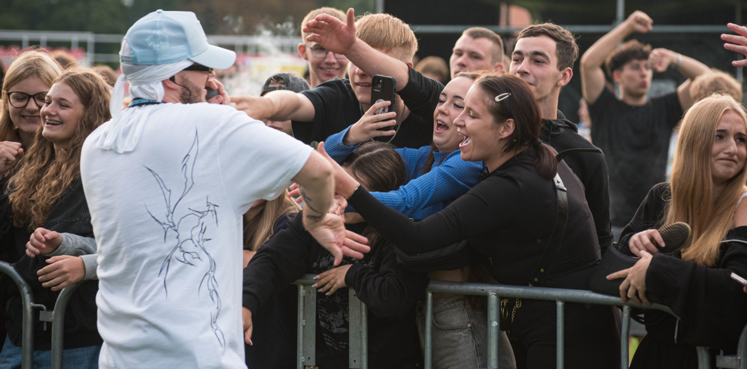 Inowrocław - Rap na stadionie, koszmar w deszczu, wieniec pojedzie z Kłopotu do Warszawy