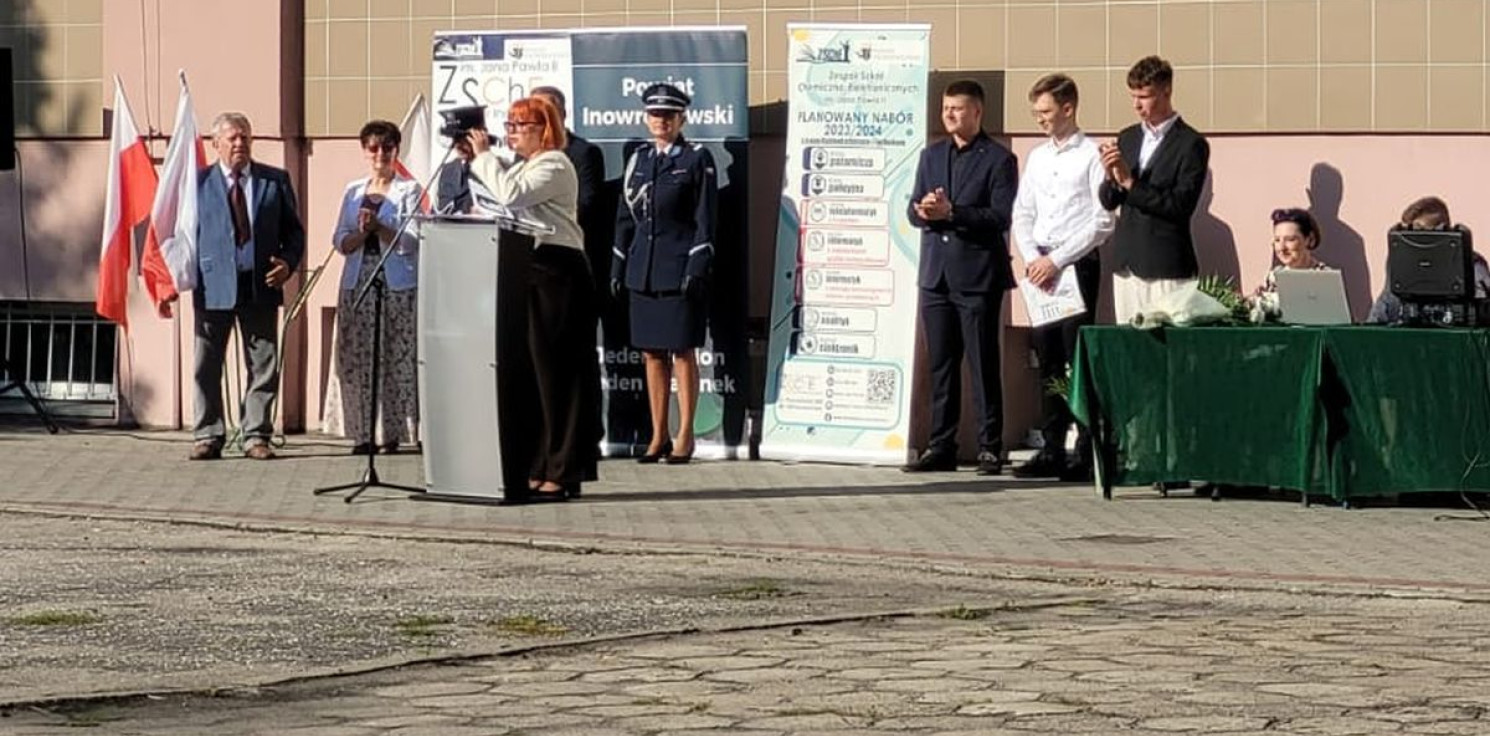Inowrocław - Mundur w planie lekcji. Szkoła przygotuje przyszłych policjantów
