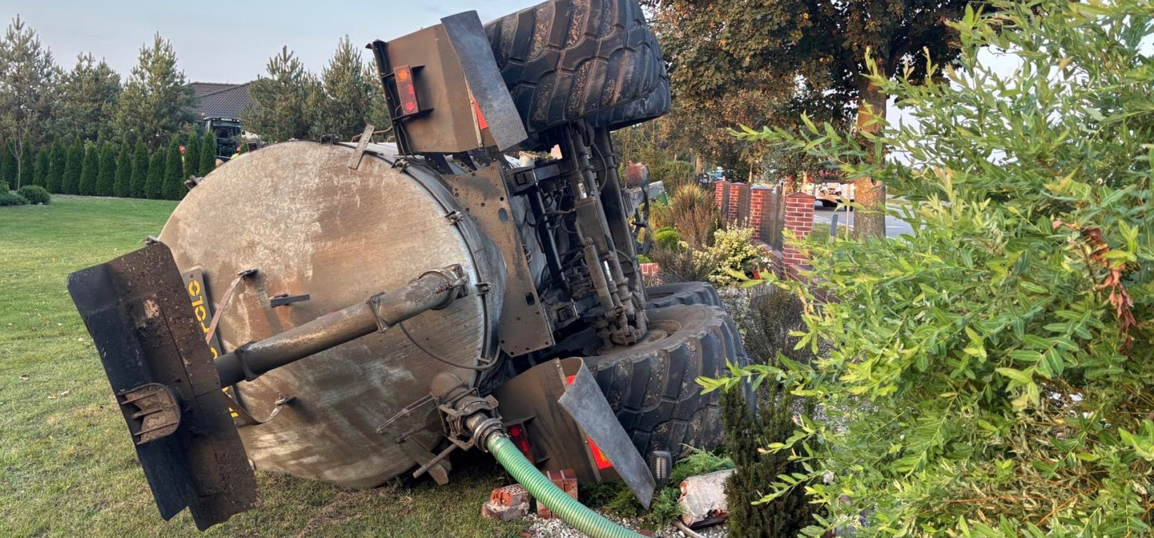 Decyzja ws. spalarni utrzymana, dramatyczny wypadek w Balczewie, pytania o schrony