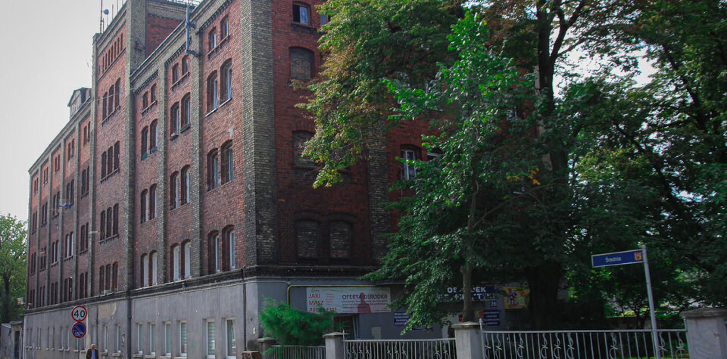 Inowrocław - Inkubator w miejscu młyna, dramatyczna akcja policji, łupem złodzieja padła skarbonka