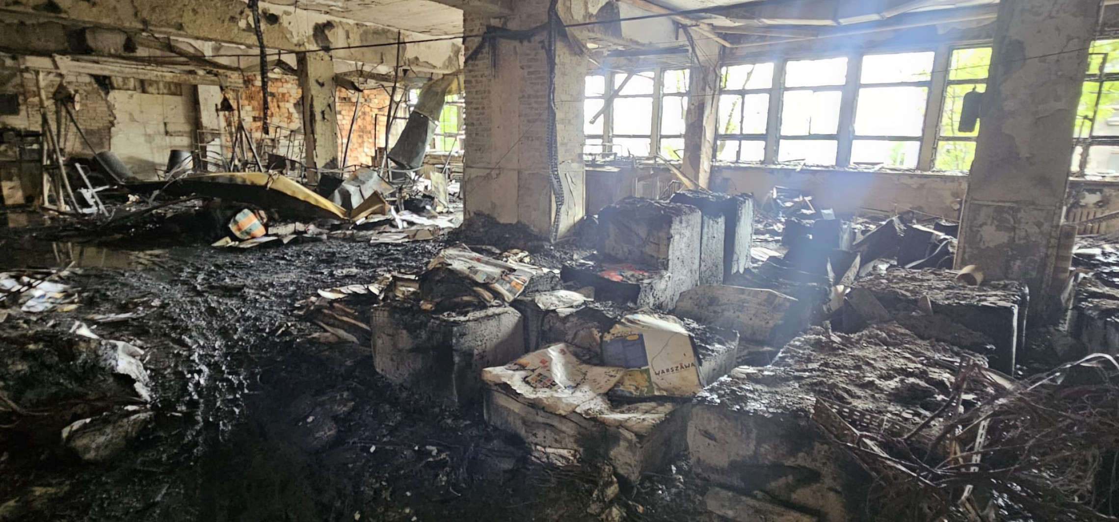 Tak wyglądał Pozkal tuż po pożarze. Skalę zniszczeń widać na zdjęciach