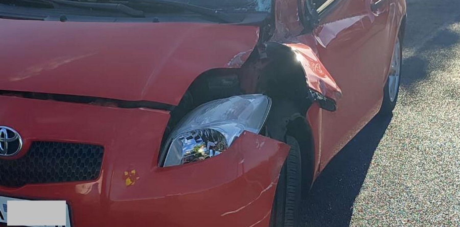 Radziejów - Zderzenie mana z toyotą na łuku drogi