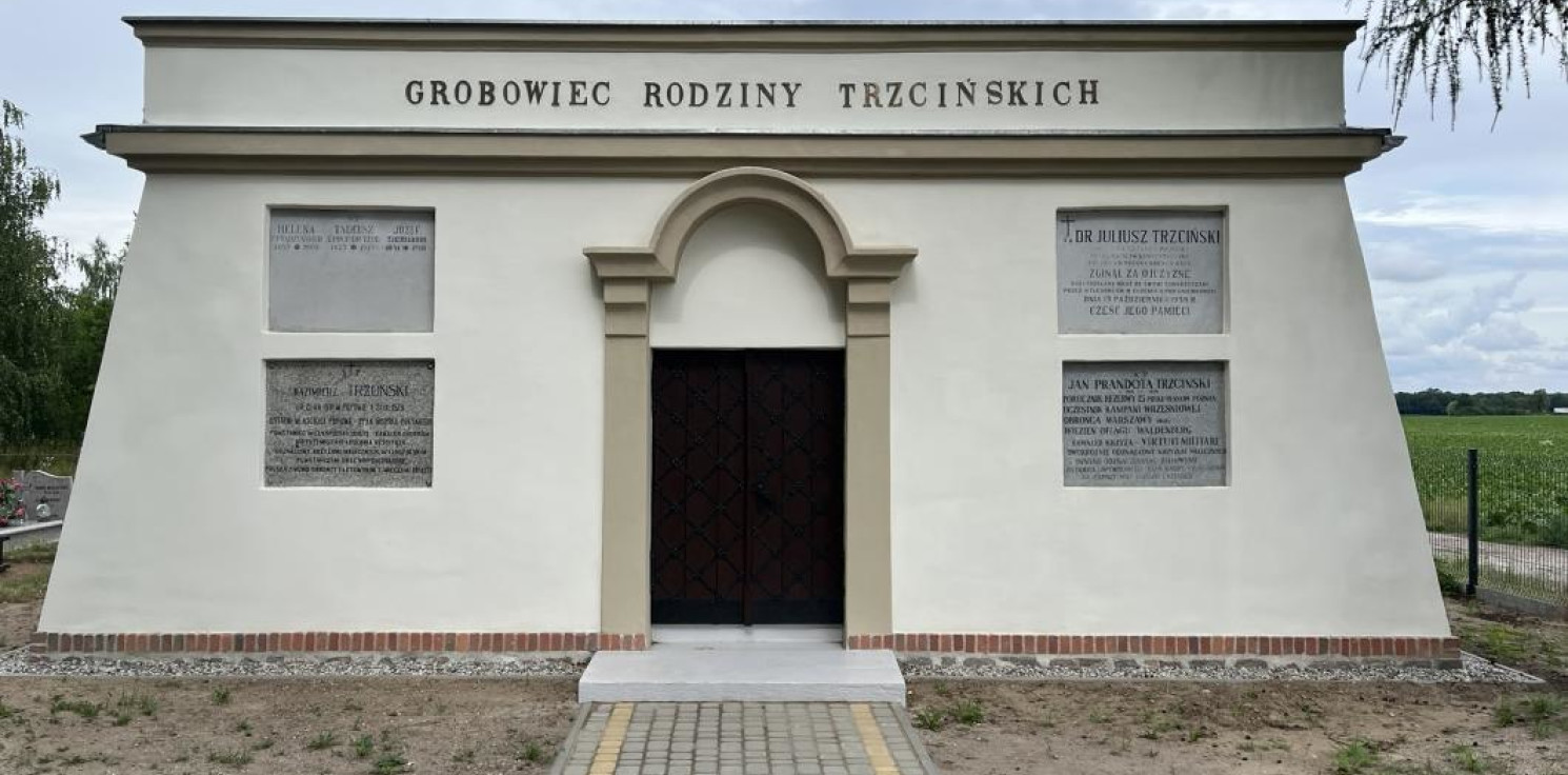 Kruszwica.online - Grobowiec po renowacji, w piątek uroczystości