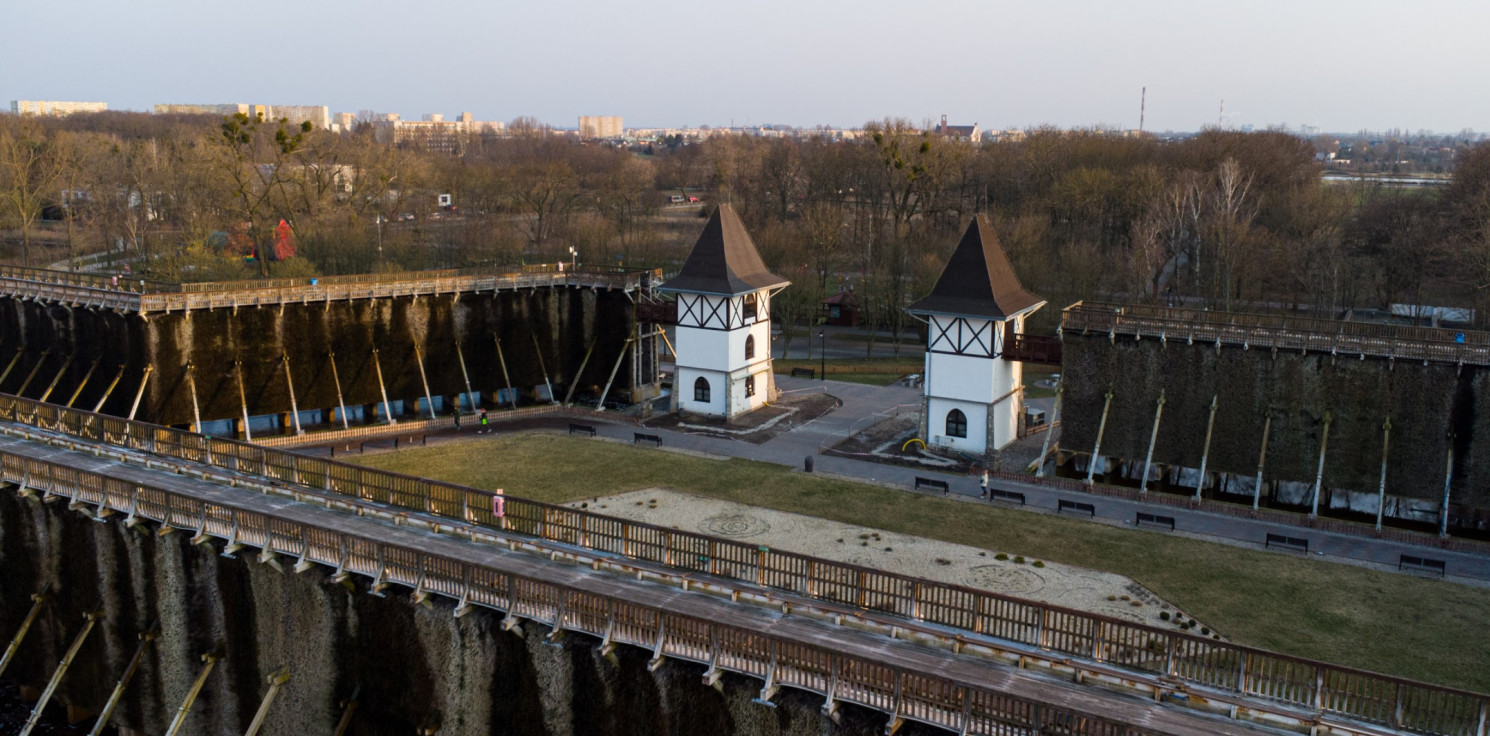 Inowrocław - Kontrole po wykryciu bakterii i pleśni. Sanepid bierze pod lupę tężnie w całym kraju