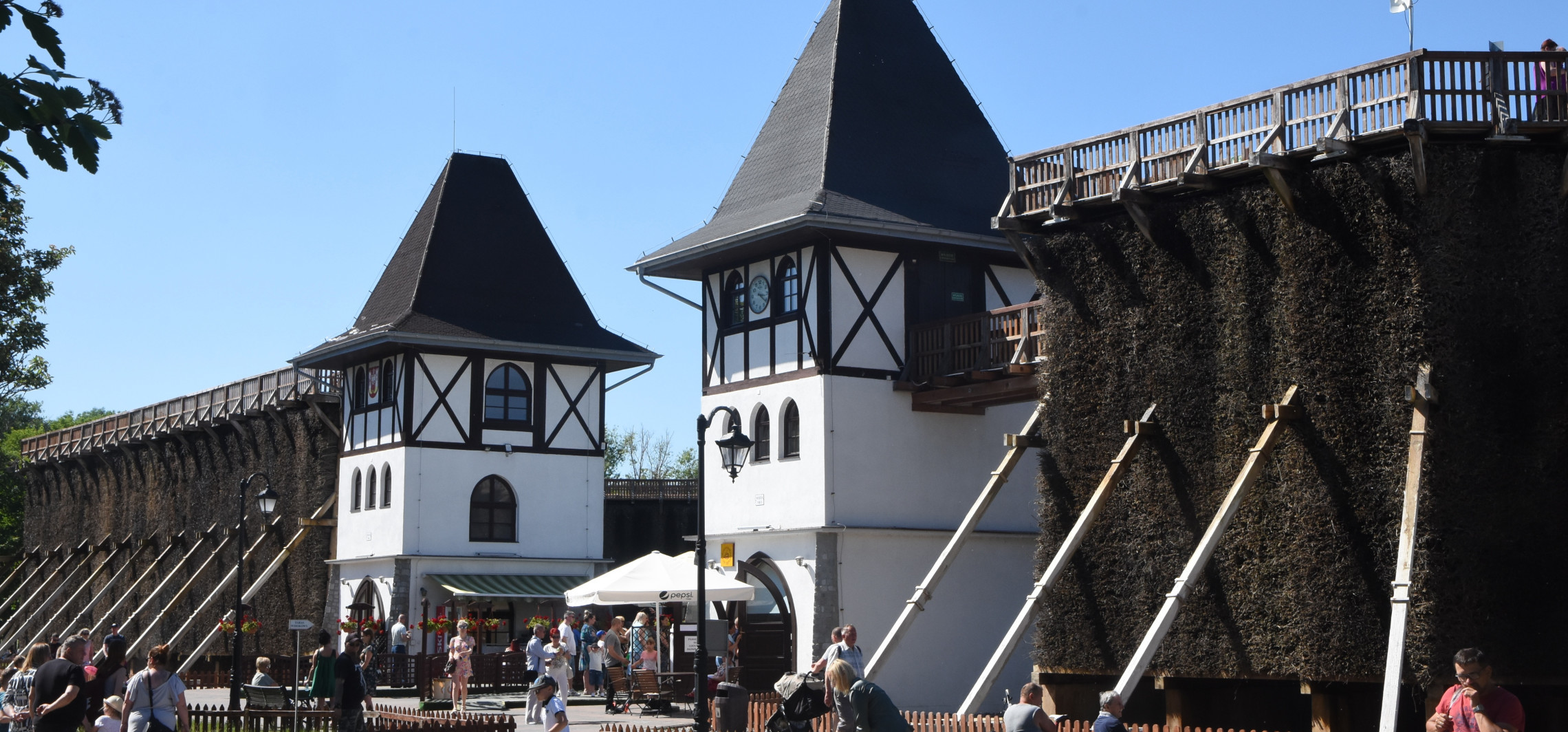 Będą pieniądze na basen, kolejne odkrycia archeologów, tężnie pod kontrolą