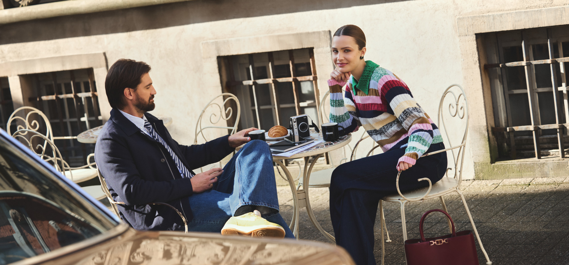 Jesienna randka – jak się ubrać, by czuć się modnie i wygodnie?