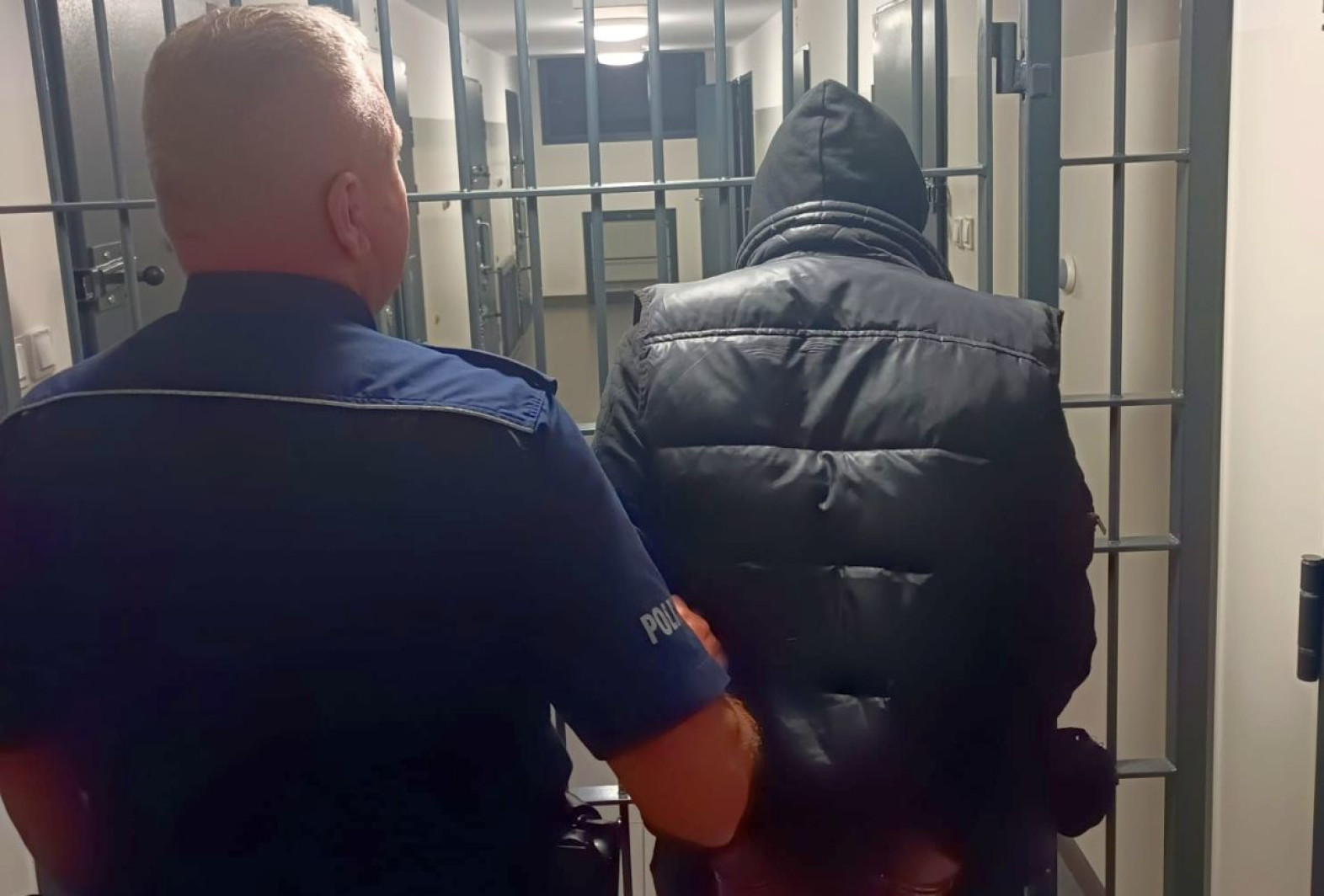 Policyjny pościg za kierowcą audi