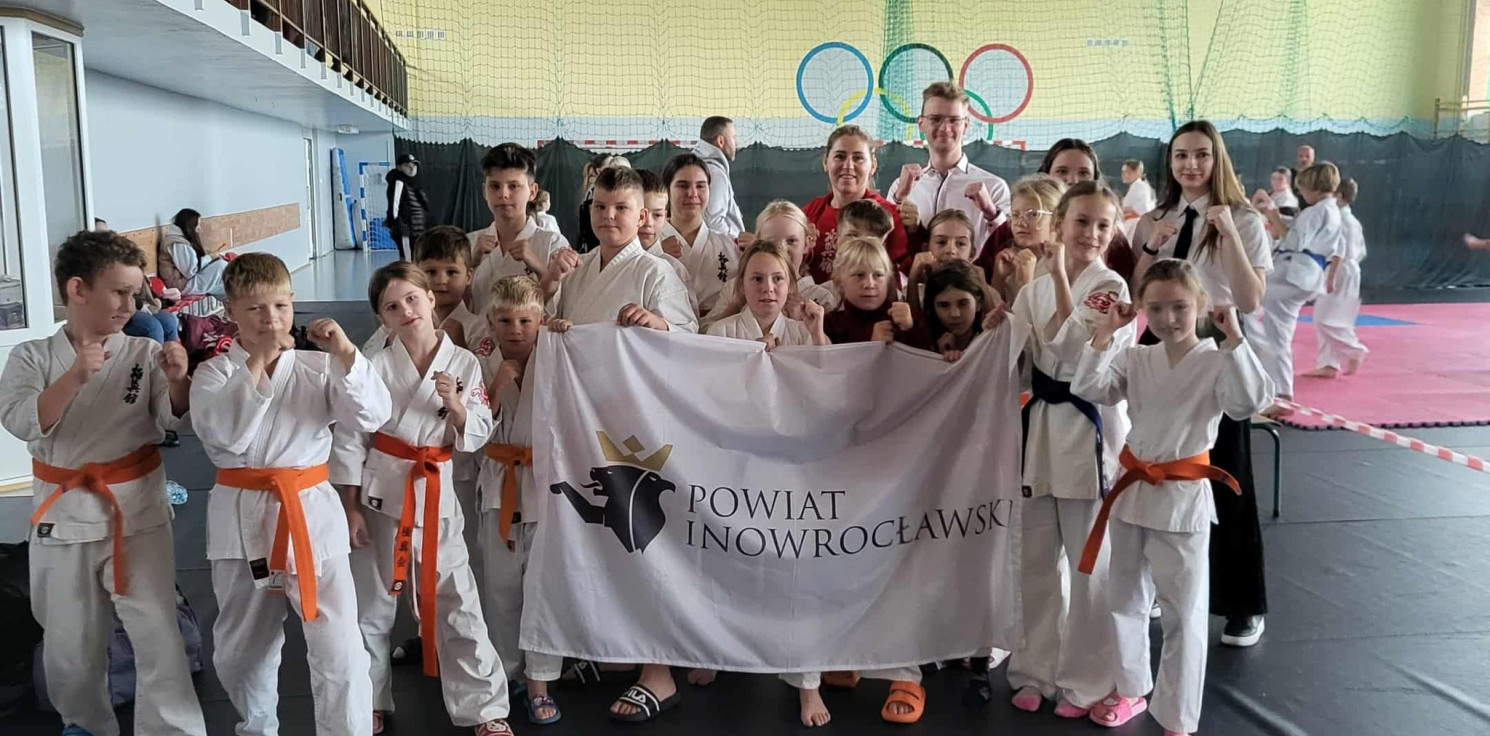 Inowrocław - Karatecy z Inowrocławia z medalami w Kowalewie i Świnoujściu