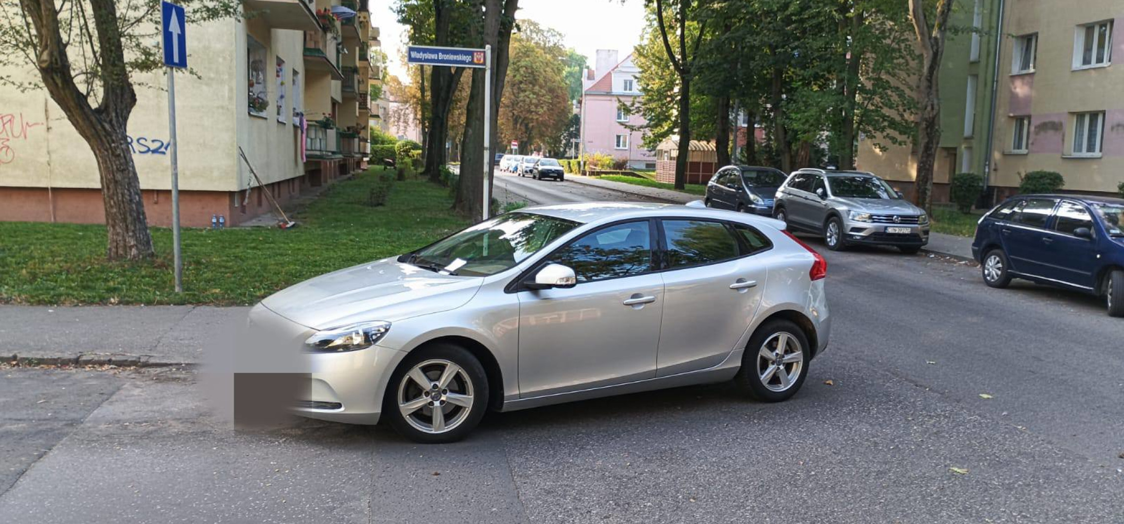 Tak parkować nie wolno. Strażnicy publikują zdjęcia