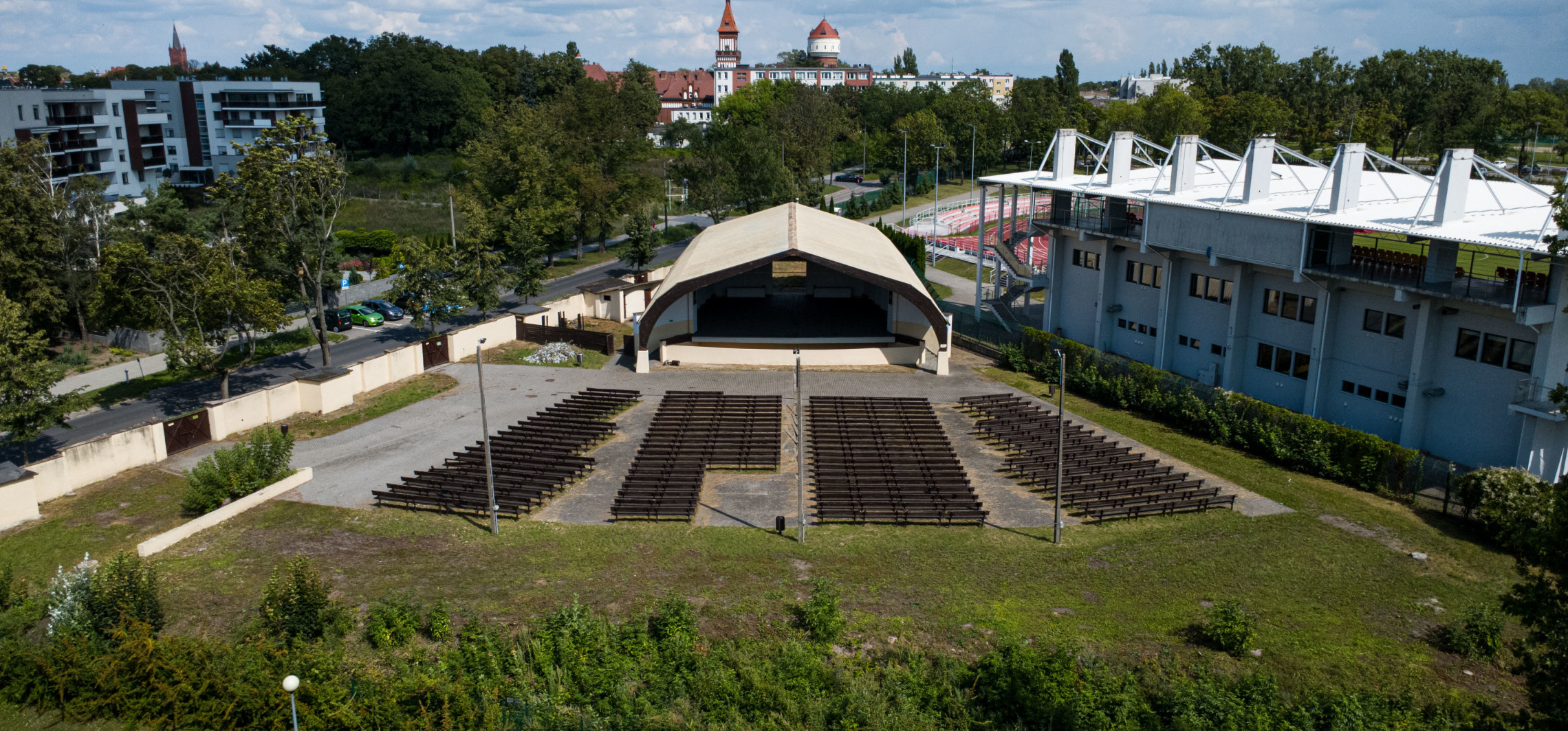 Teatr Letni to ruina. Rozbiorą estradę i wybudują nową? 