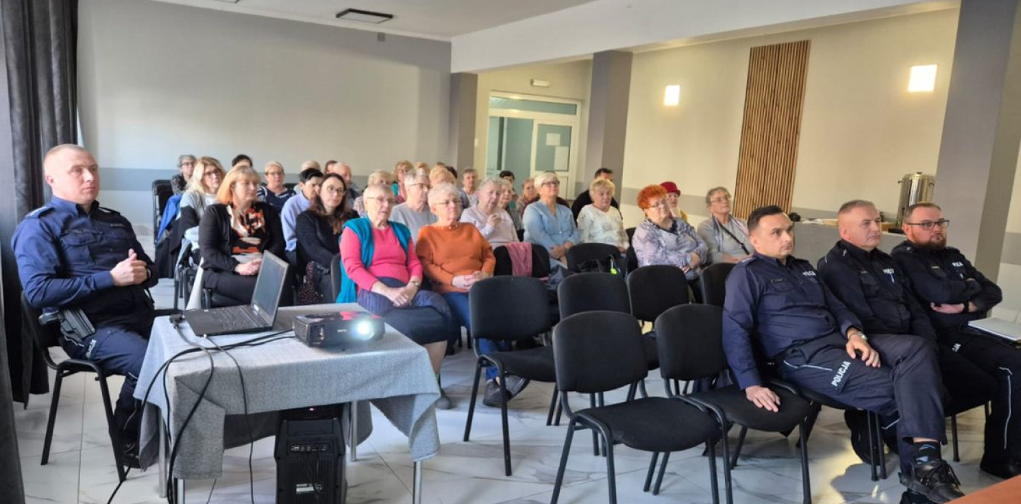 Pakość.online - Debatowali o bezpieczeństwie w Pakości