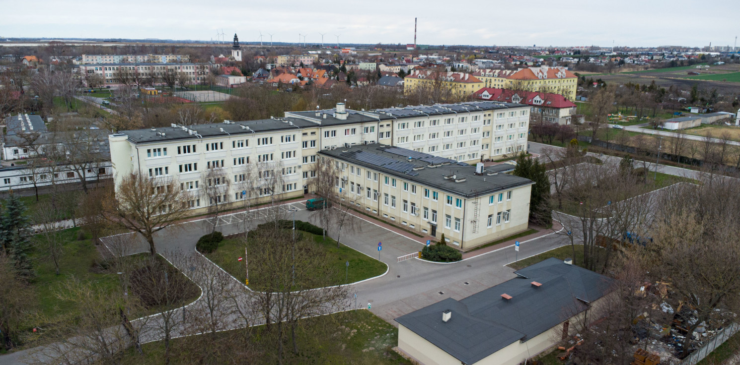 Inowrocław - Parking przy starostwie na Wszystkich Świętych