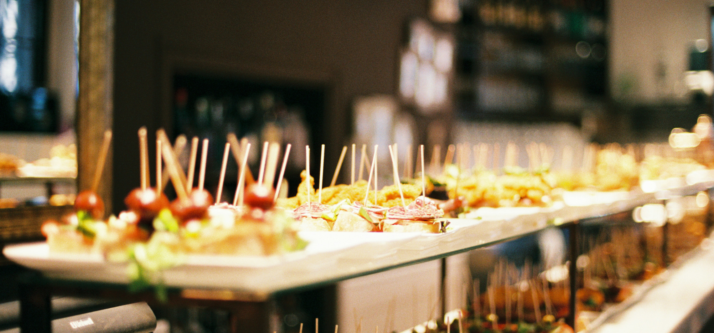 Jak wybrać idealny catering okolicznościowy w Katowicach?