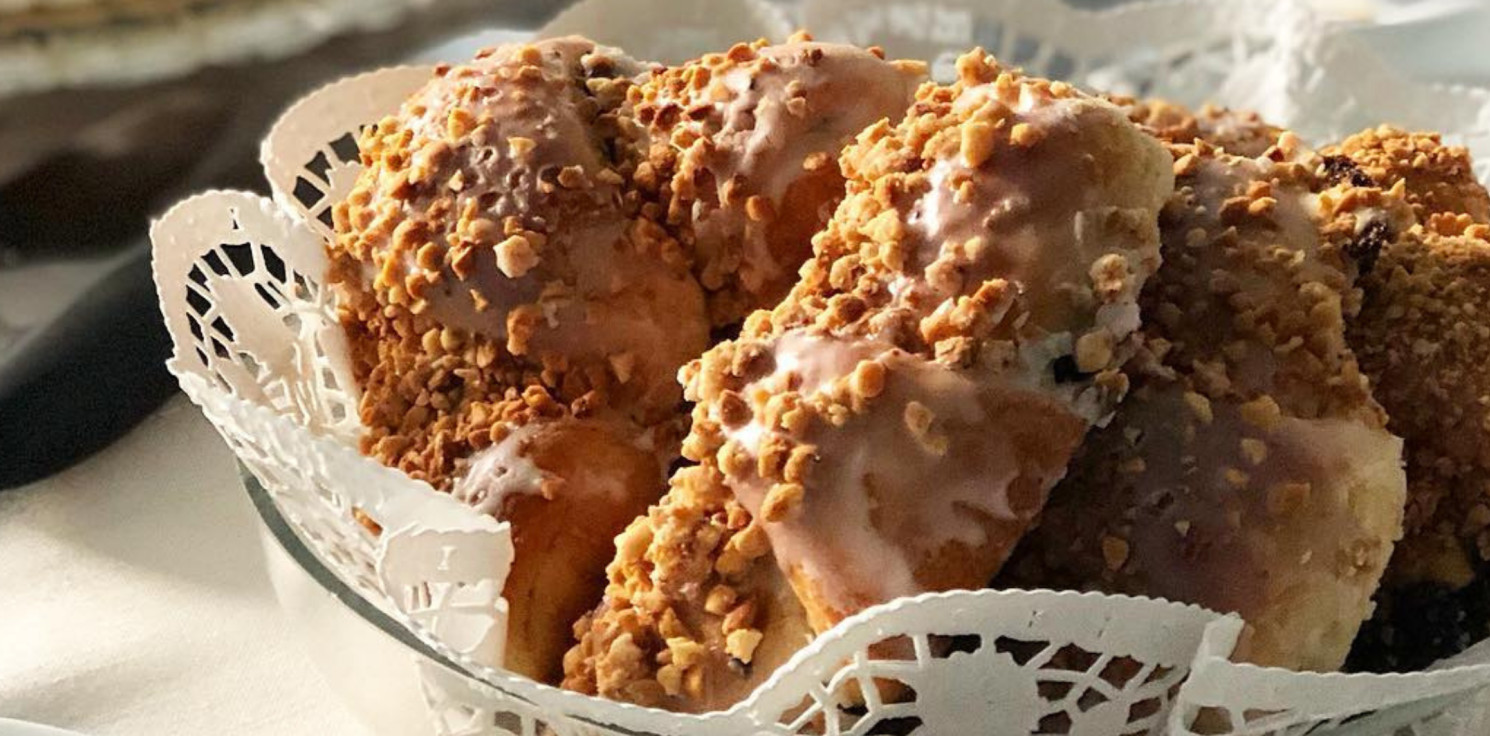 Inowrocław - W autobusie MPK będą częstować rogalami