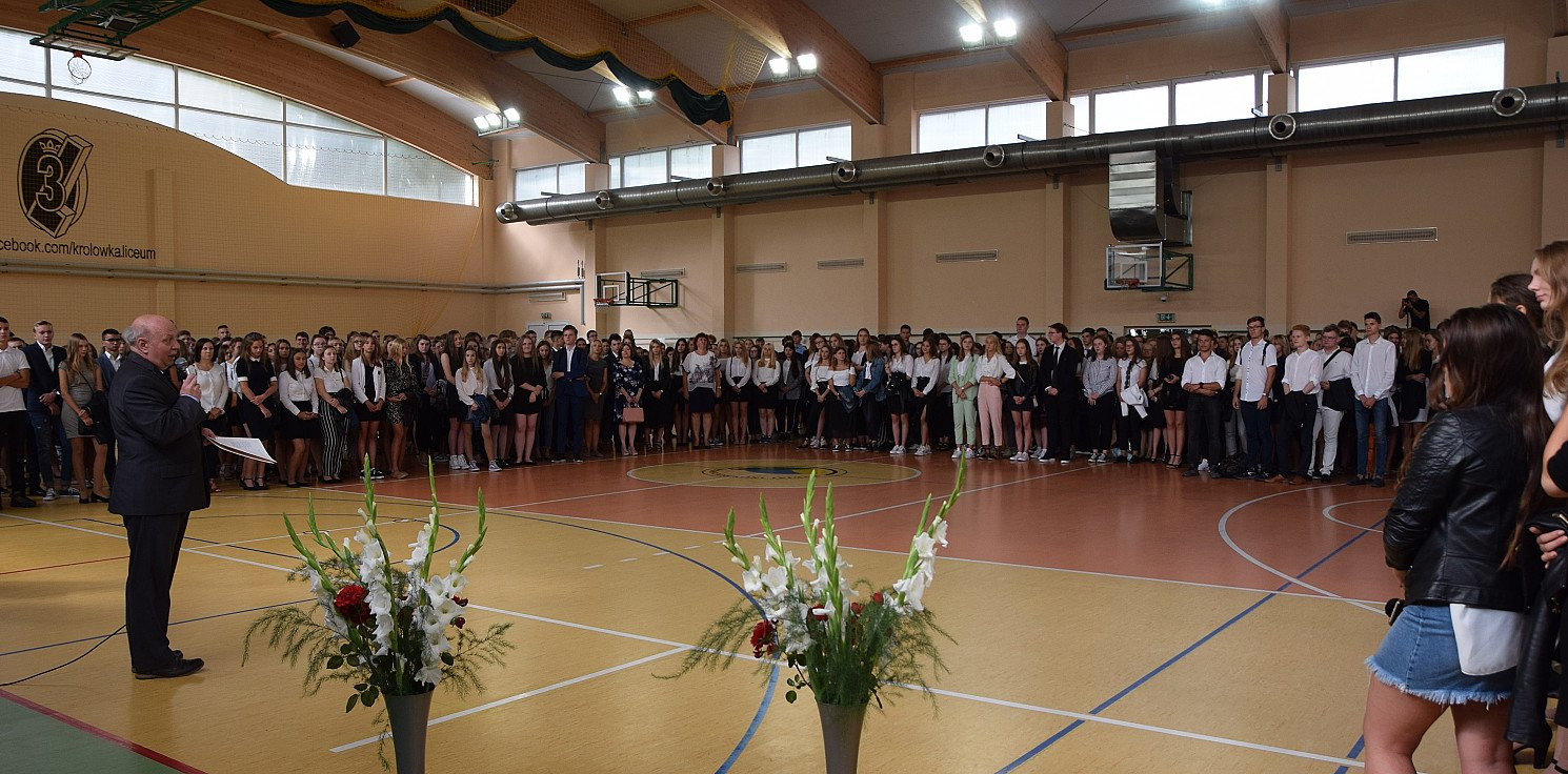 Inowrocław - Uczniowie rozpoczęli nowy rok szkolny