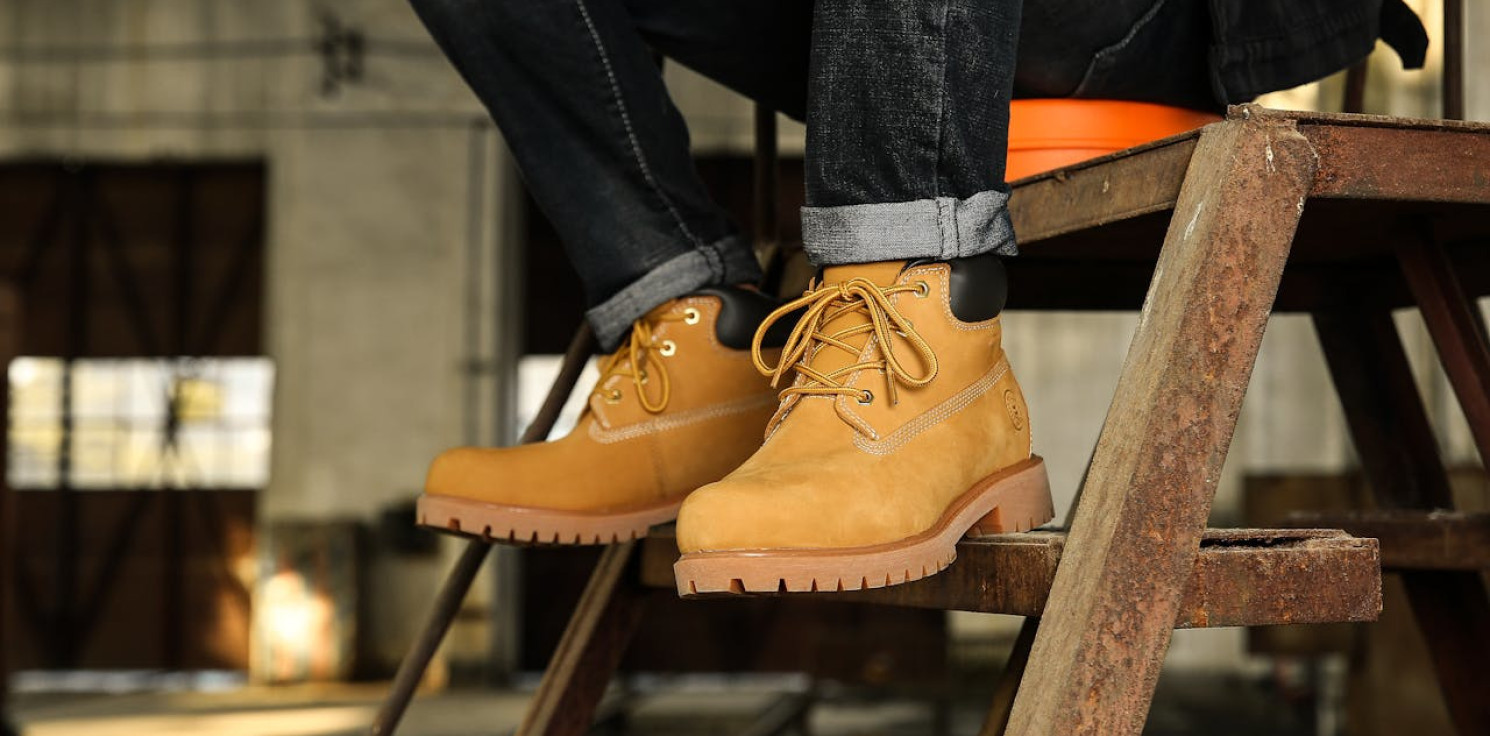 Region - Buty robocze a komfort pracy – dlaczego warto inwestować w jakość?