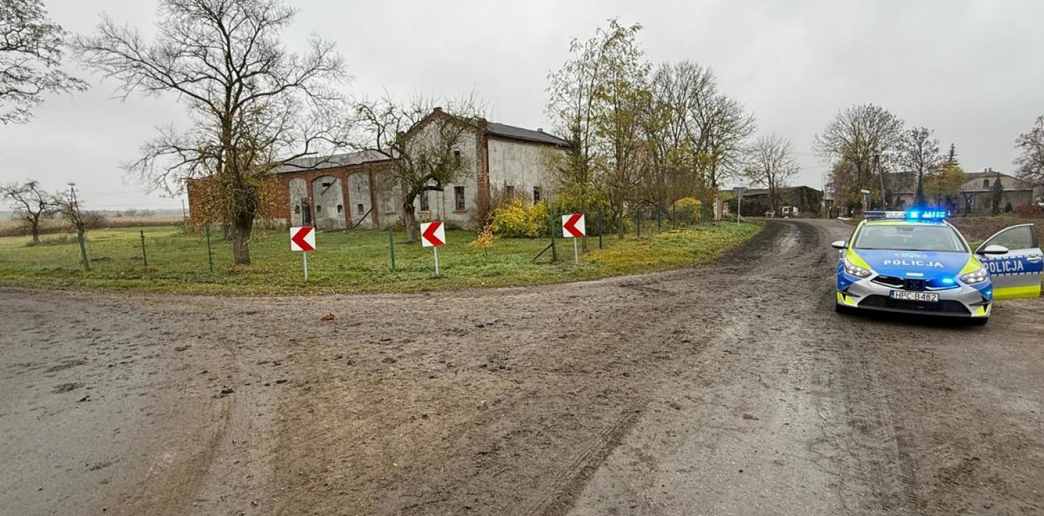 Mogilno - Błoto na drodze? Policja: kara nawet 1500 zł i ryzyko wypadku