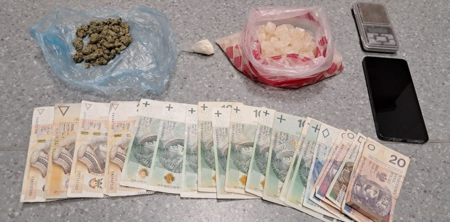 Inowrocław - Uszkodził 6 samochodów, a w pralce trzymał narkotyki