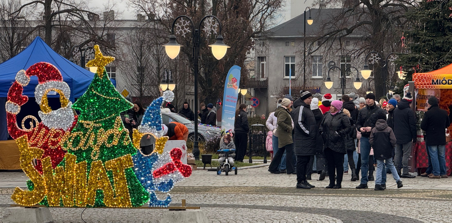 Kruszwica.online - Świąteczne smaki i zlot aut w Kruszwicy
