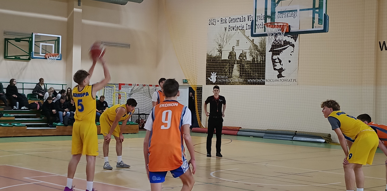 Inowrocław - Ekonomik i Królówka rządziły na parkietach