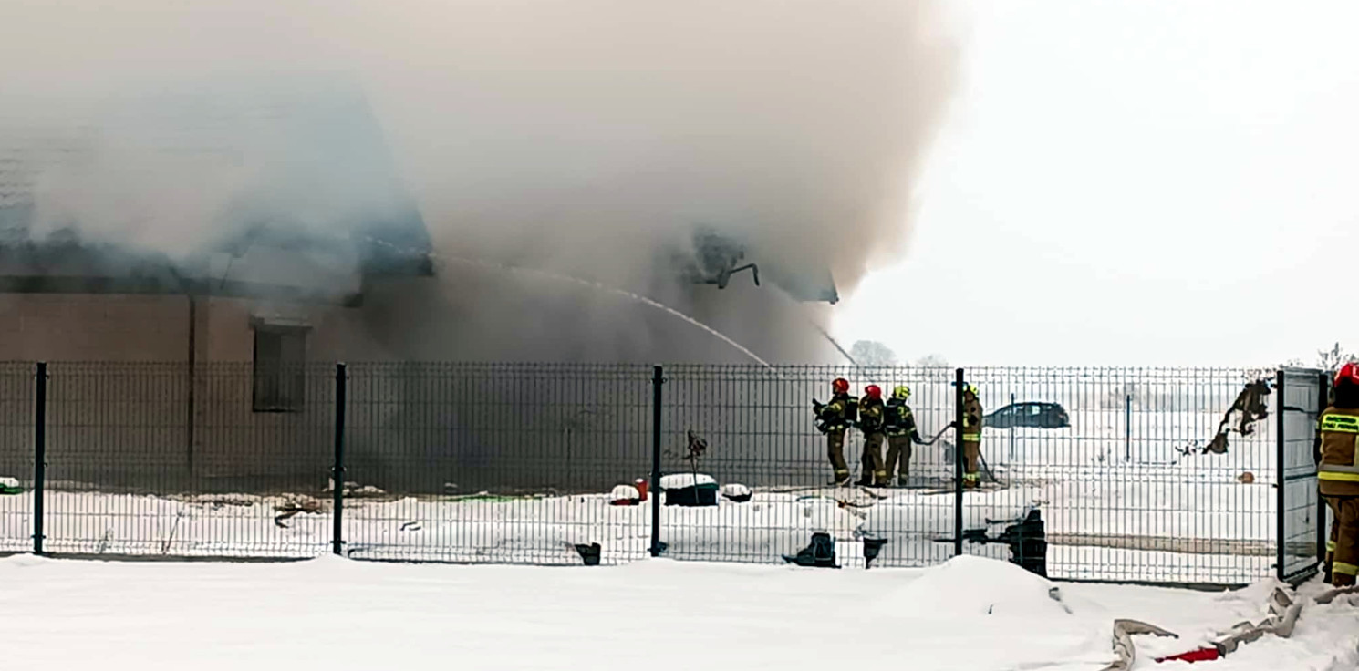 Kruszwica.online - Pożar domu. Całe poddasze objęte ogniem