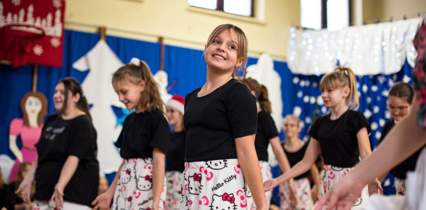 Inowrocław - Szkoła integracyjna zaprasza na mikołajkowy koncert