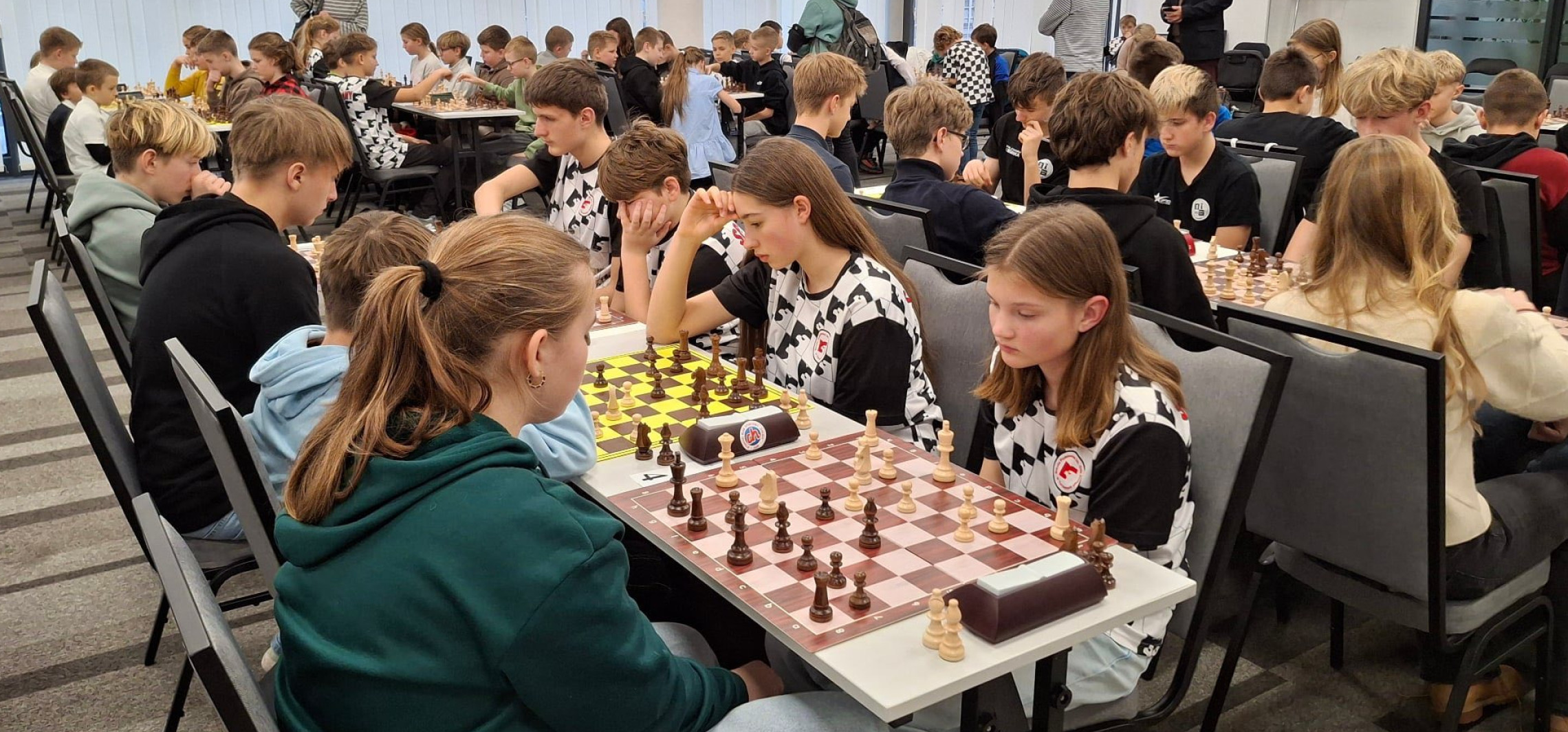 Uczniowie z Turzan wicemistrzami województwa w królewskiej grze