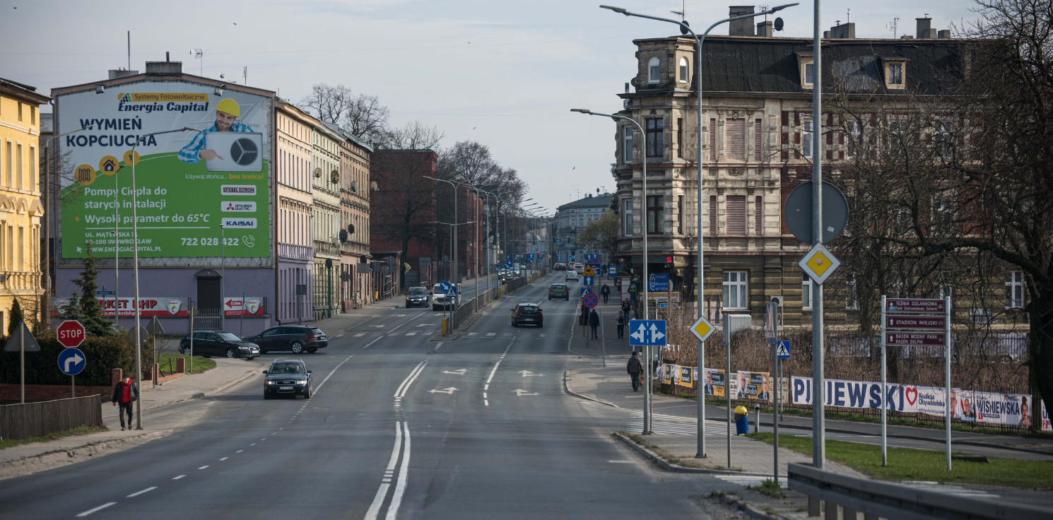 Inowrocław - Mieszkaniec Dworcowej zaapelował do zmotoryzowanych