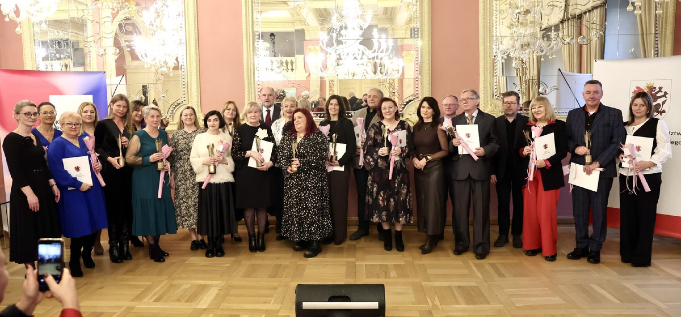 Wręczyli Stalowe Anioły. Wśród nagrodzonych inowrocławianin