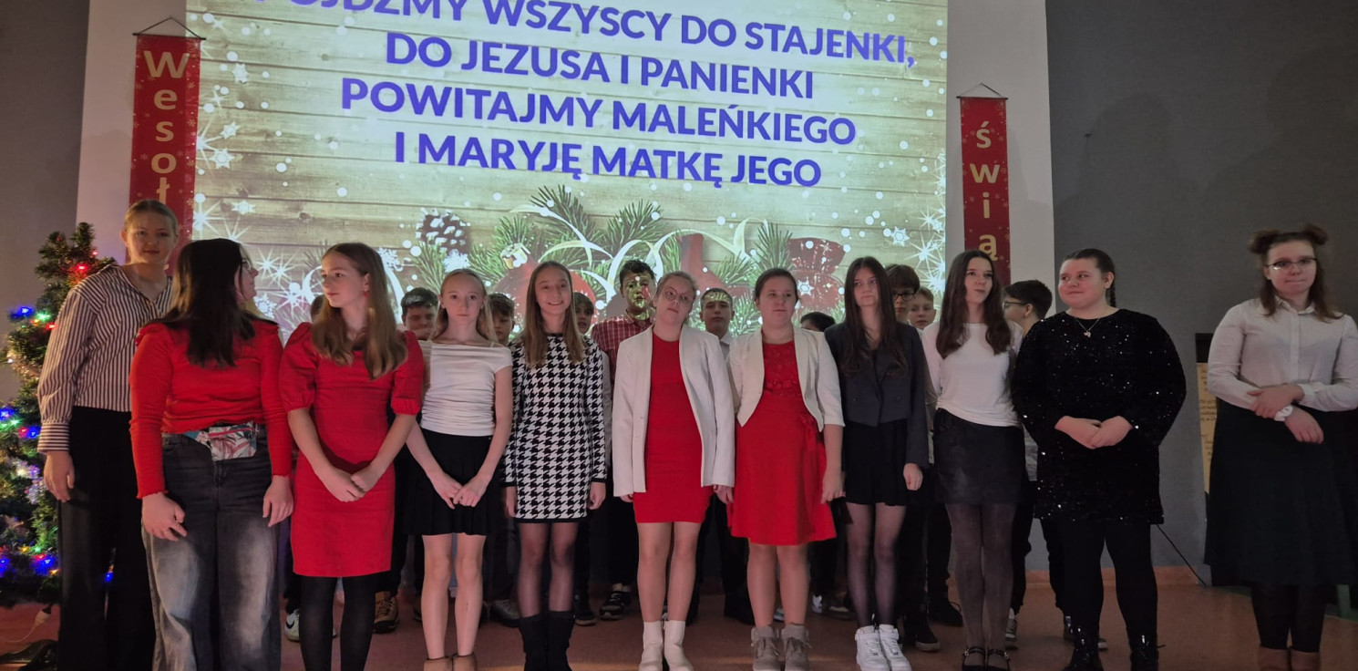 Inowrocław - Jasełka w “Dziewiątce” poruszały współczesne problemy