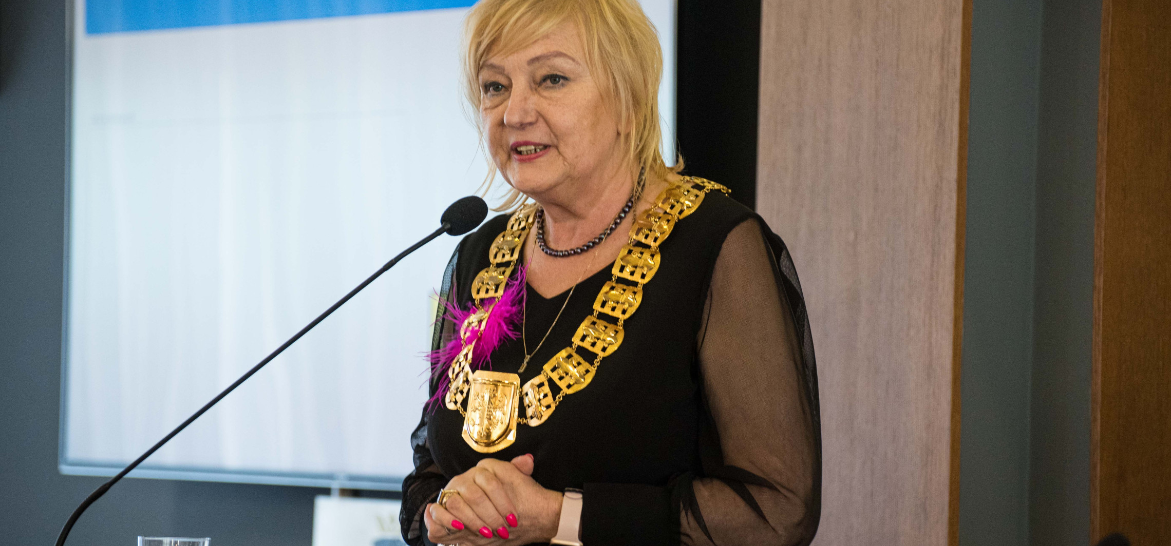 Starosta dostała podwyżkę. Tak głosowali radni