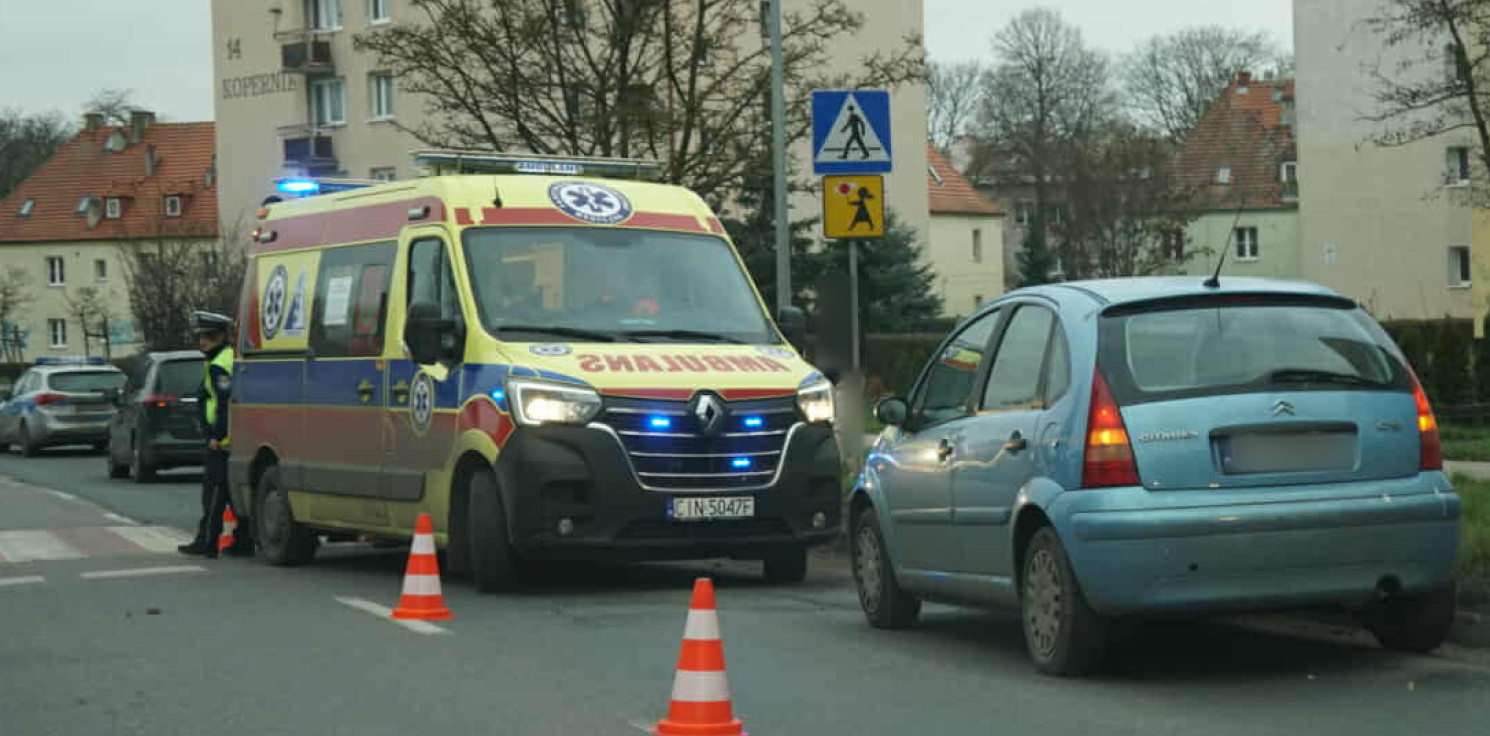 Inowrocław - Kolizja na Kopernika. Zderzenie dwóch aut