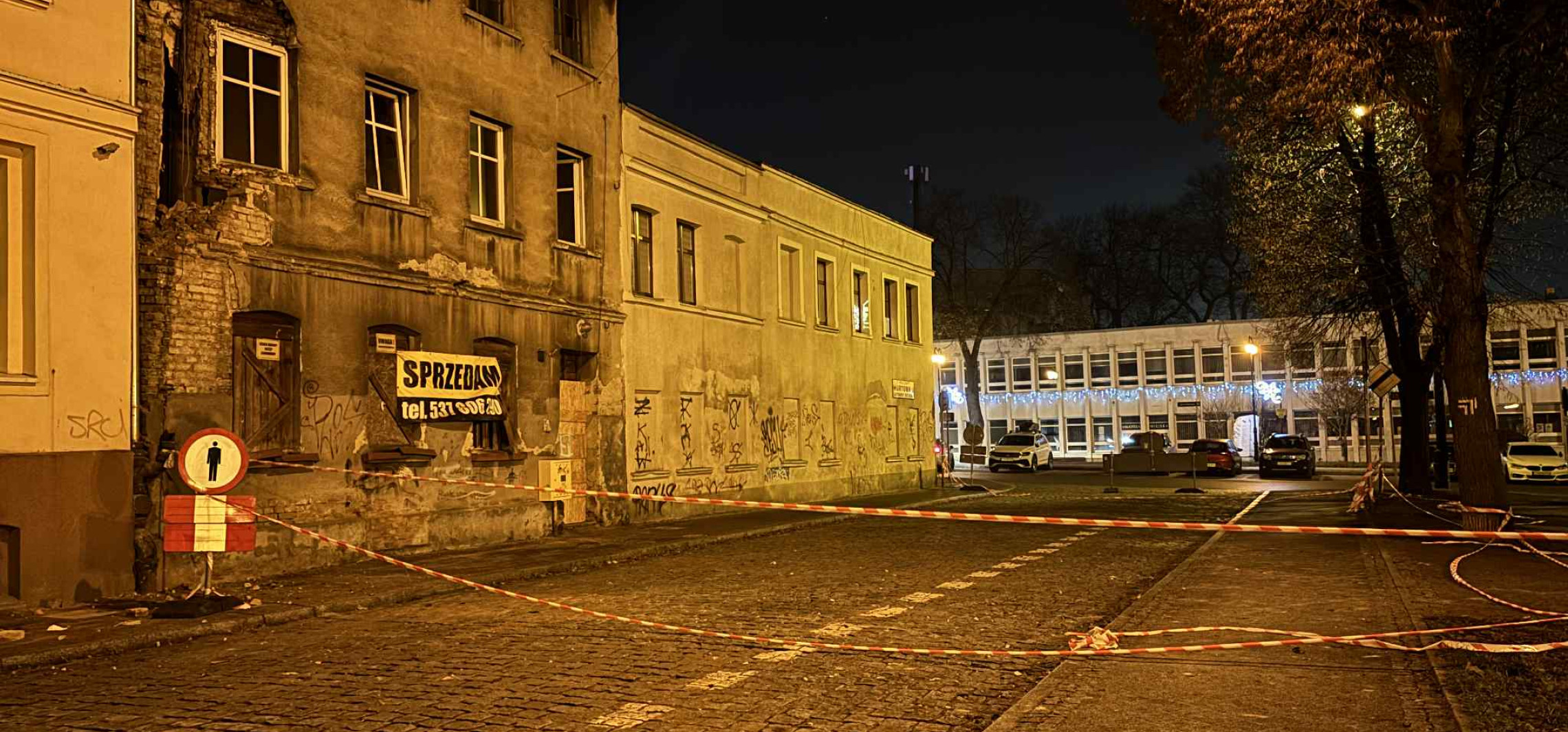 Kolejna kamienica zniknie z centrum. Ulica zamknięta do odwołania