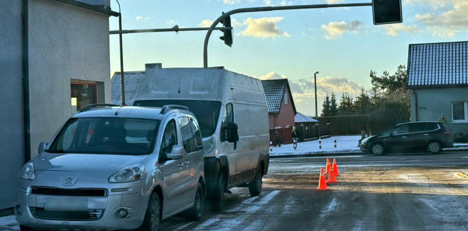 Inowrocław - Utrudnienia w Mątwach po zderzeniu dwóch aut