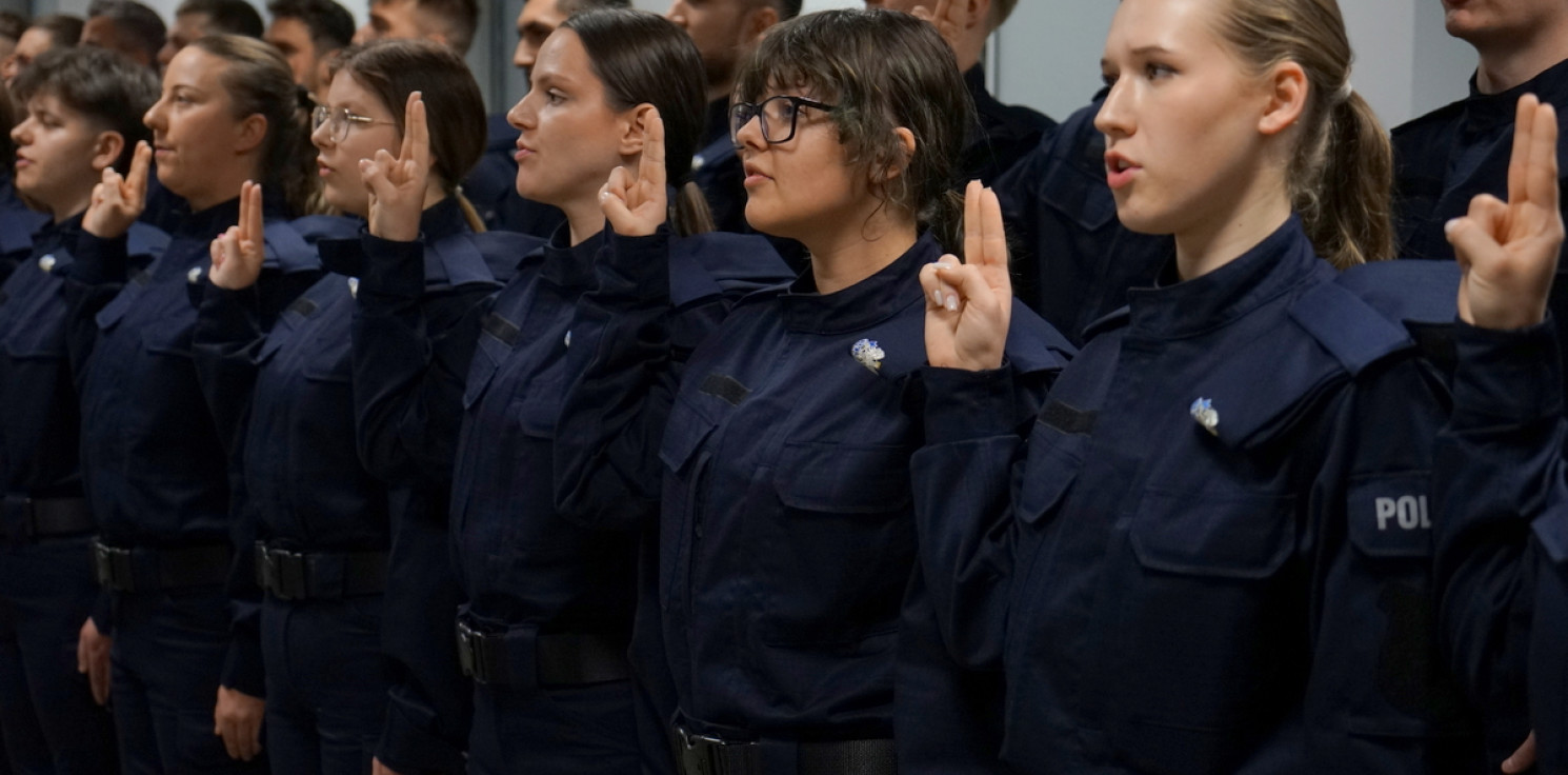 Inowrocław - Trzech nowych policjantów w Inowrocławiu