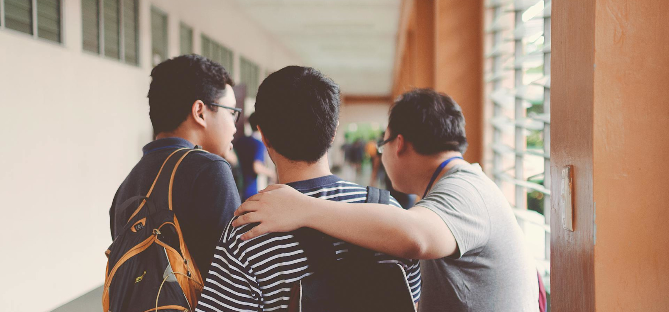 Obozy językowe za granicą – korzyści dla młodzieży i dlaczego warto wyjechać z EduCat