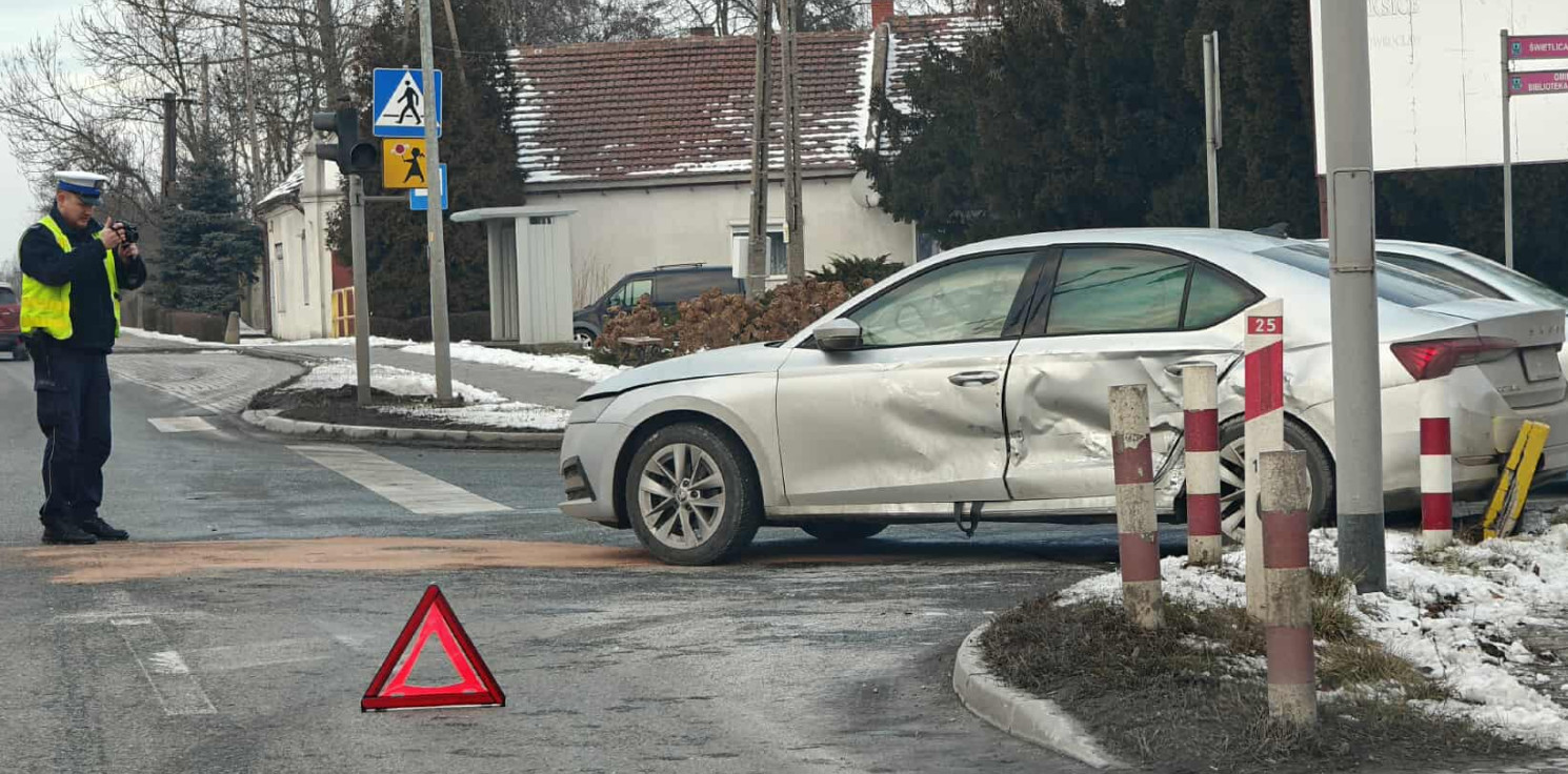 Gmina Inowrocław - Kraksa w Jaksicach. Są utrudnienia na trasie do Bydgoszczy