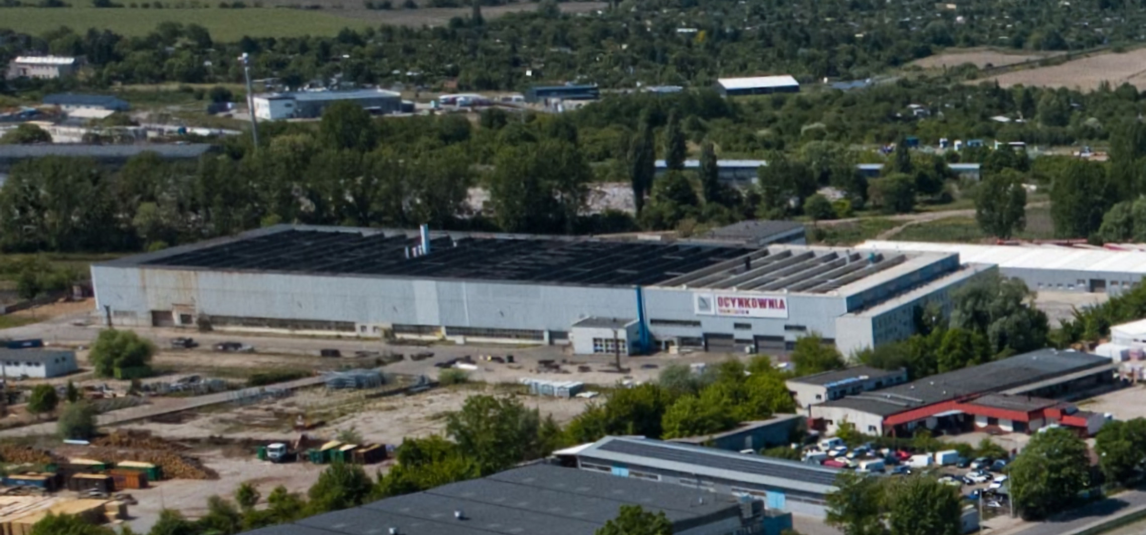 Zmiany w Inofamie. Duża hala do rozbiórki