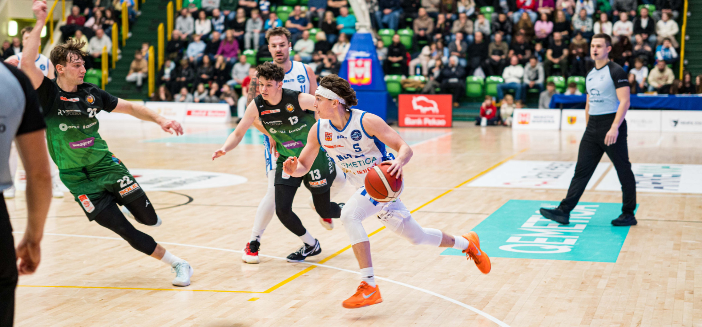 Noteć przegrywa u siebie z AZS-em