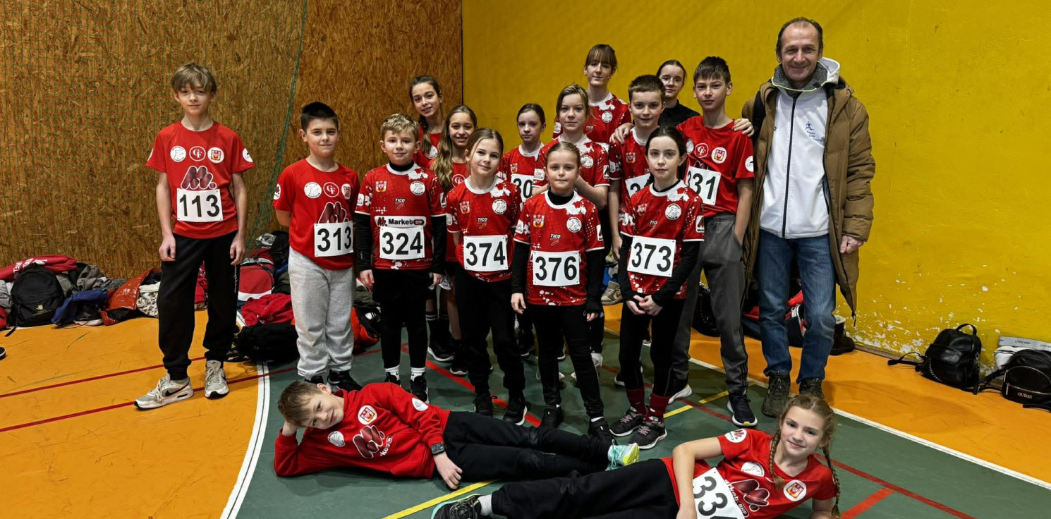 Inowrocław - Młodzi lekkoatleci z Inowrocławia z medalami