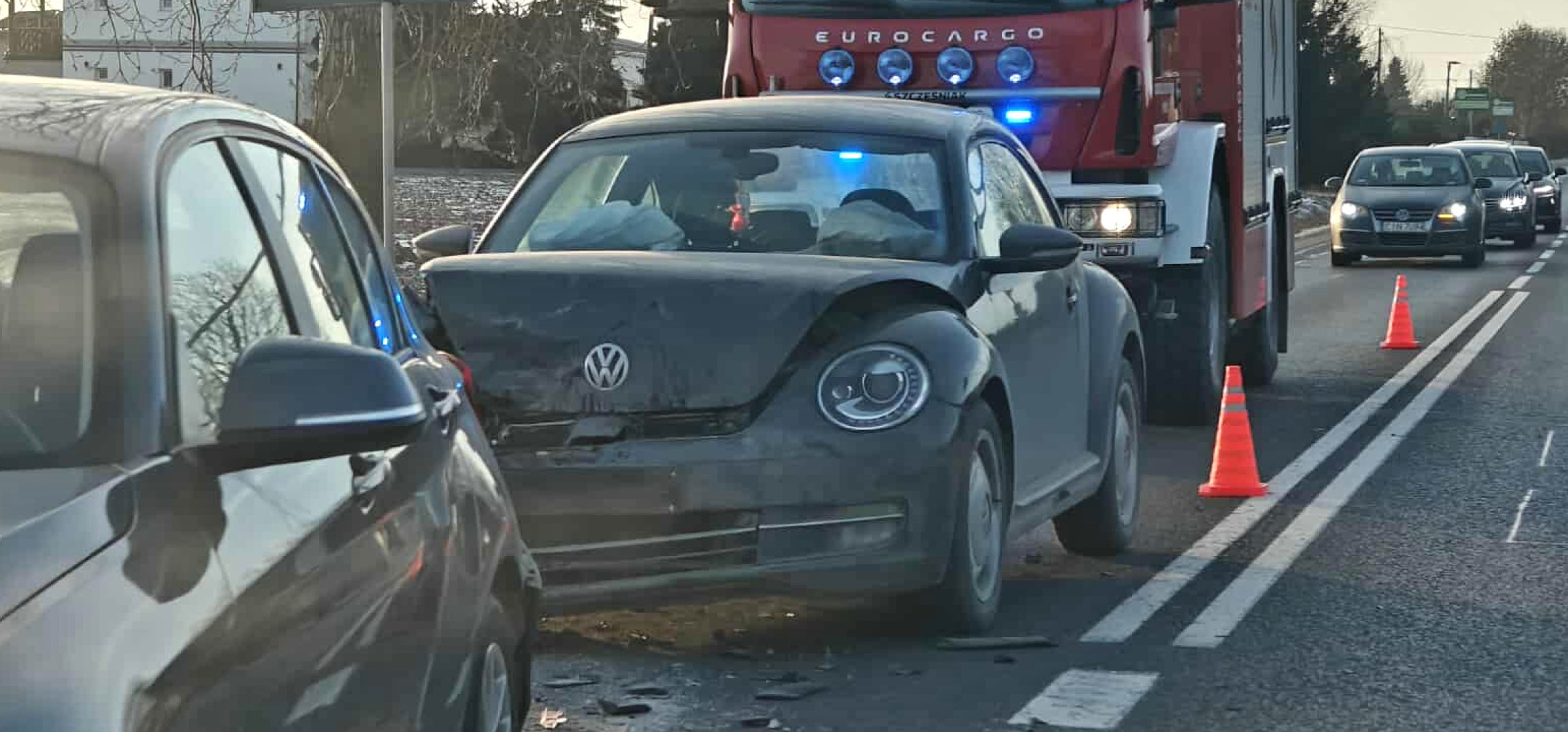 Na drodze do Pakości zderzyły się trzy auta