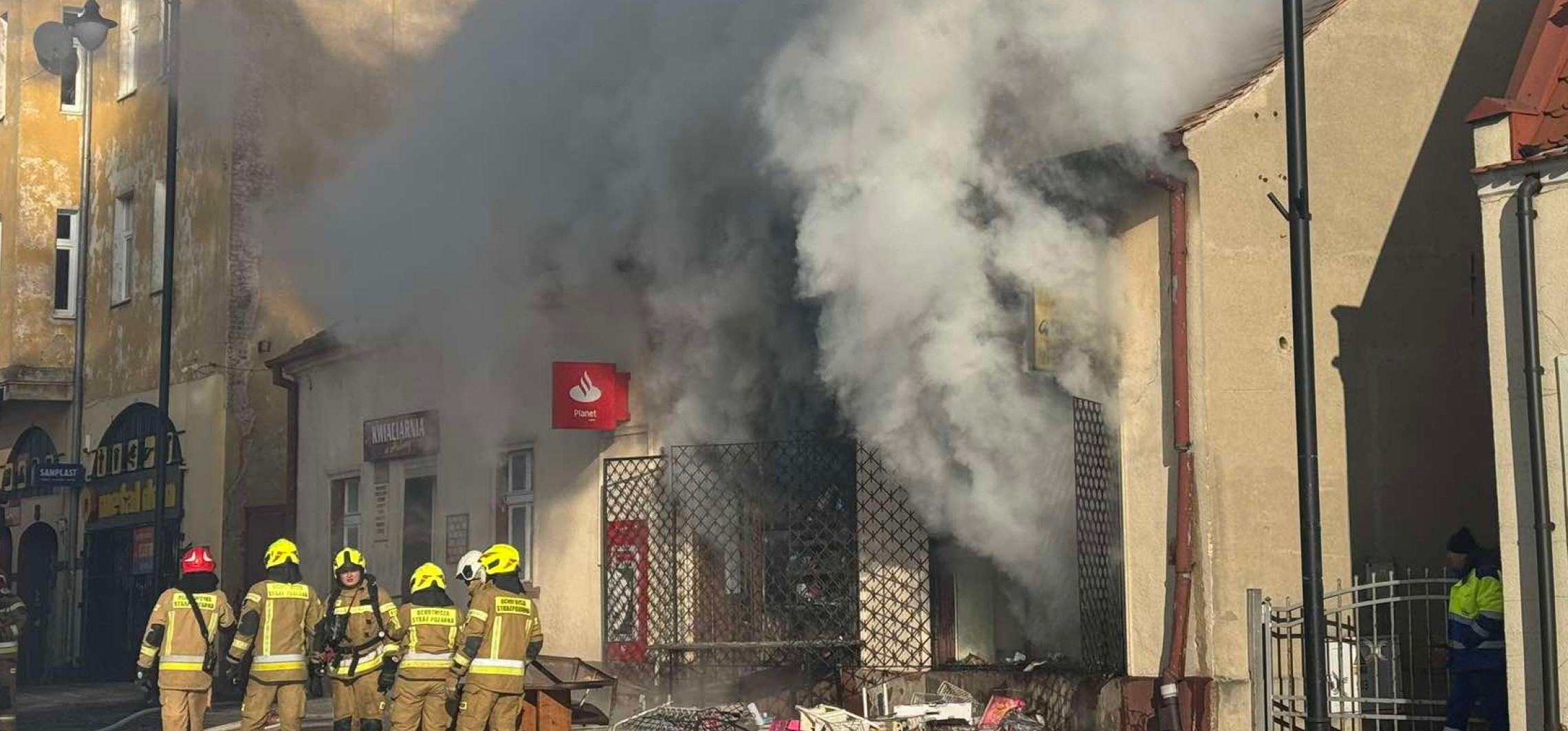 "Stanęliście na wysokości zadania". Ciepłe słowa do strażaków od właścicielki spalonego sklepu