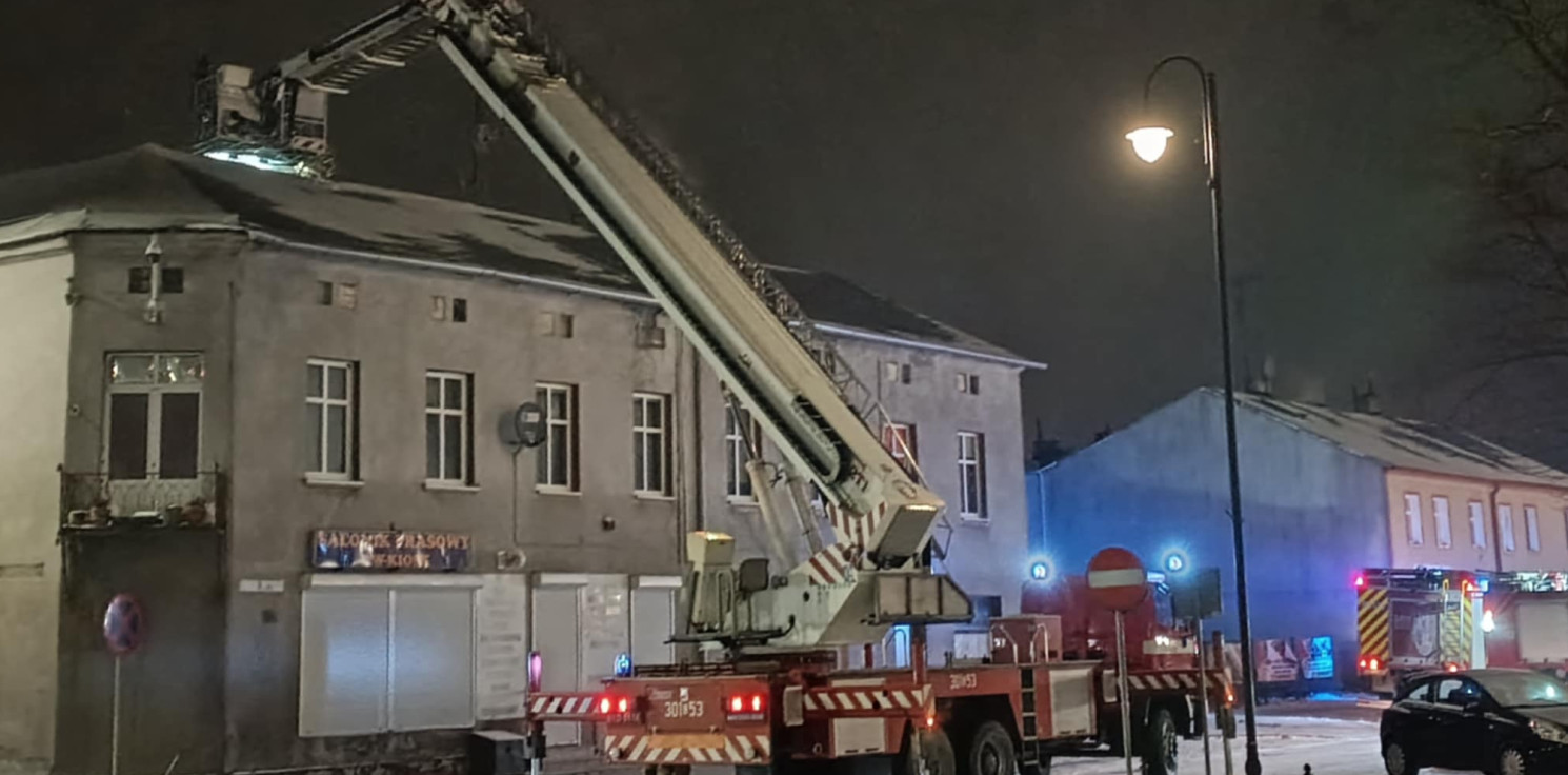 Kruszwica.online - Pożar na Rynku w Kruszwicy. Dwa zastępy w akcji