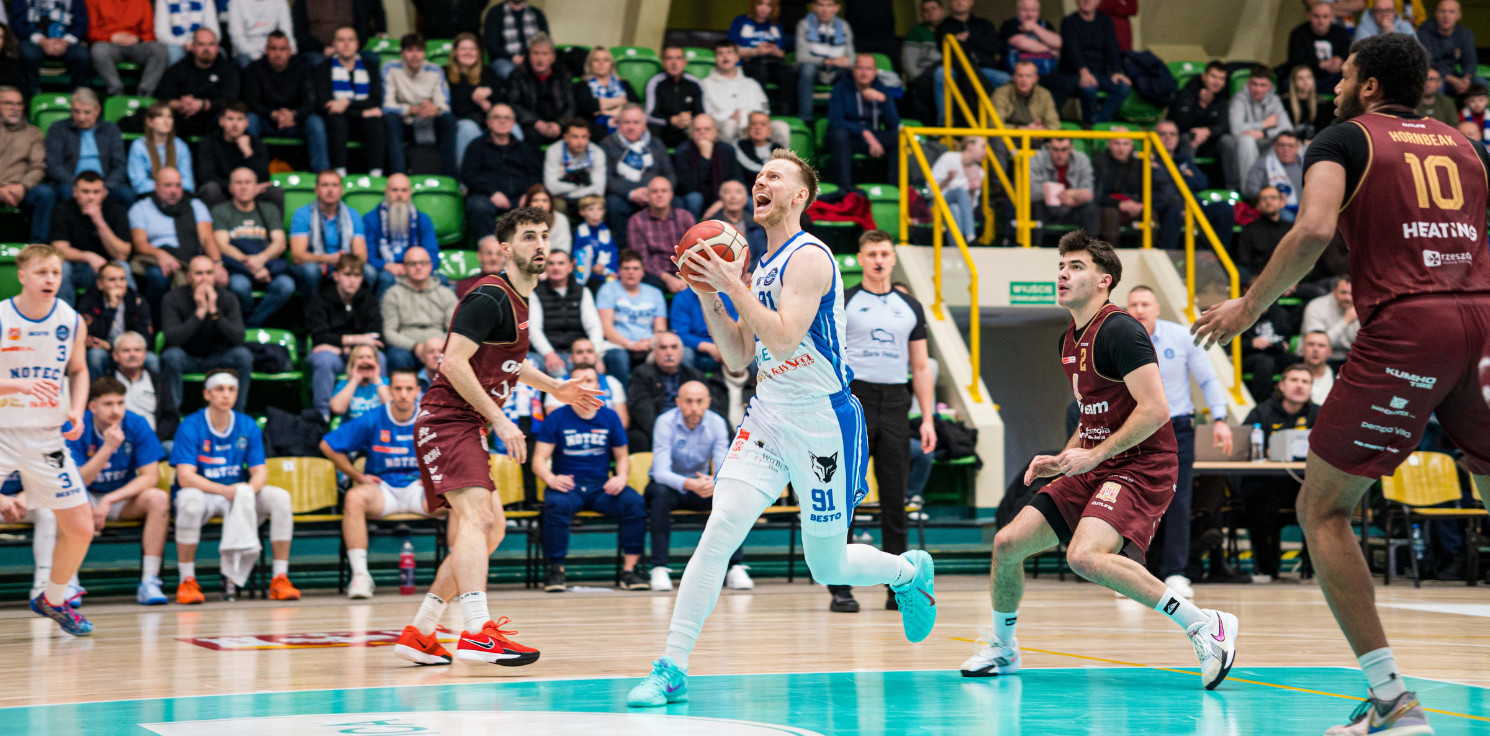 Inowrocław - Noteć grała z Resovią. Kibice bili brawa na stojąco