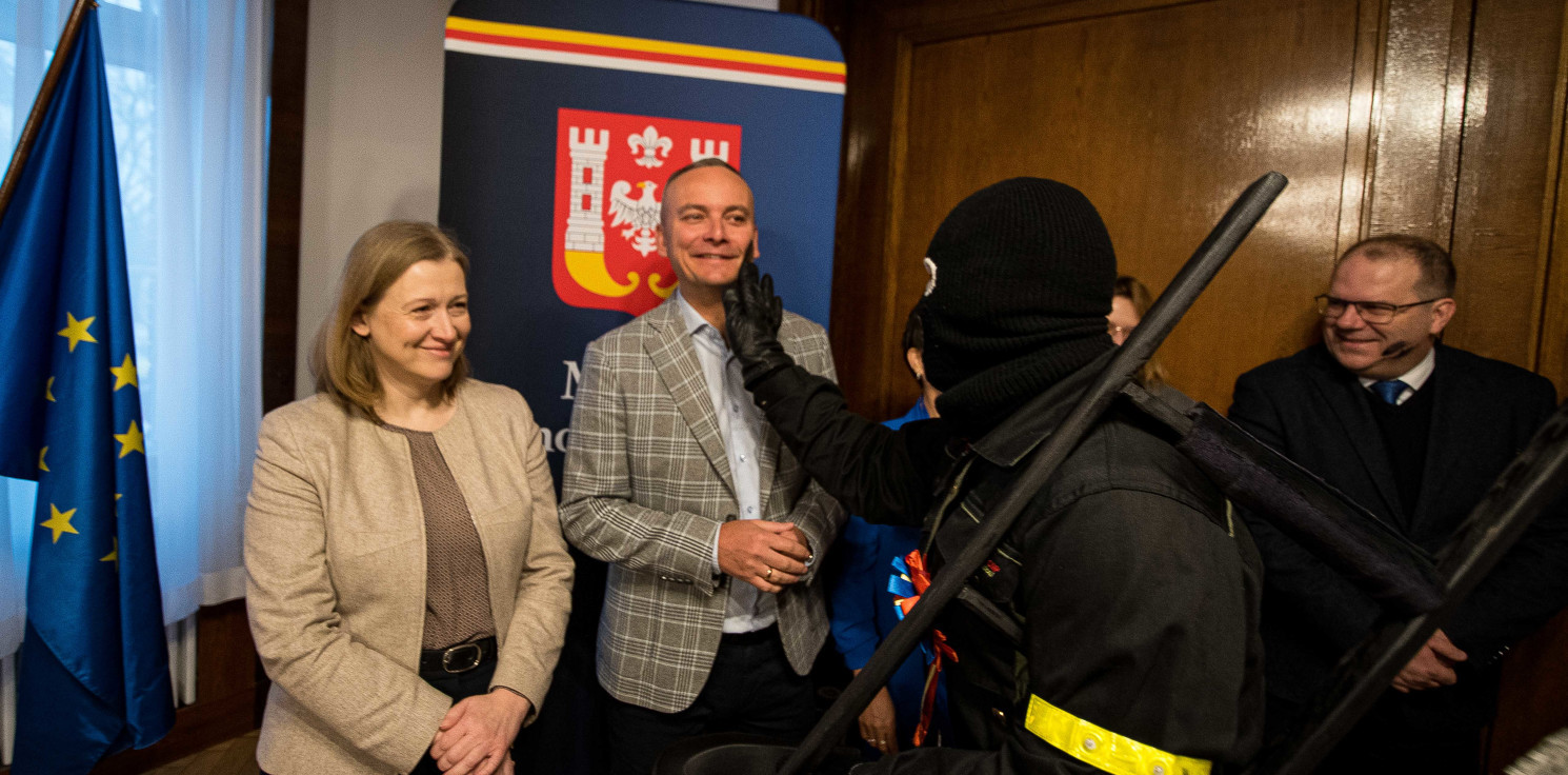 Inowrocław - Kozy zaczęły harce. Na początek ratusz