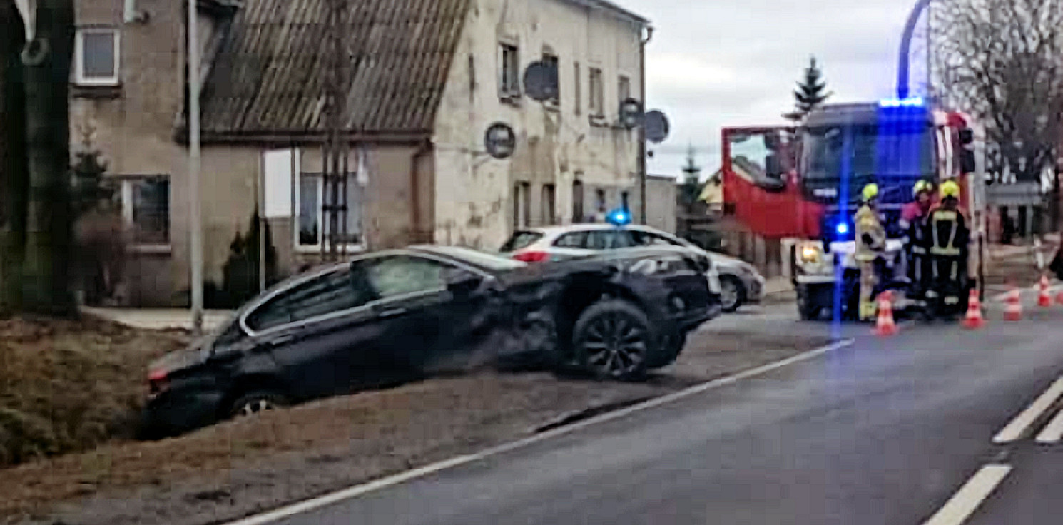Gniewkowo.online - Zderzenie aut na drodze do Torunia
