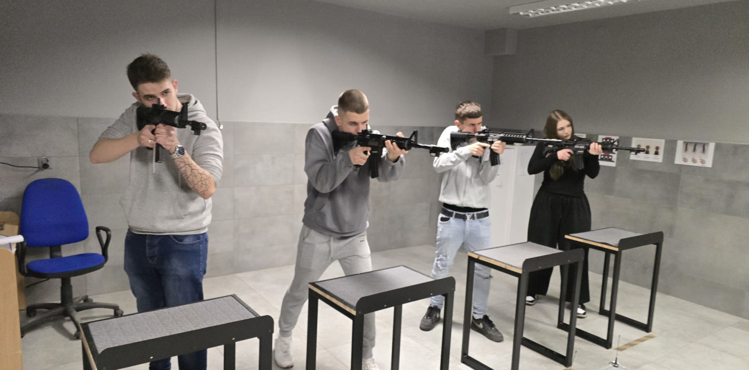 Inowrocław - To pierwsze takie mistrzostwa. Uczniowie chwycili za broń