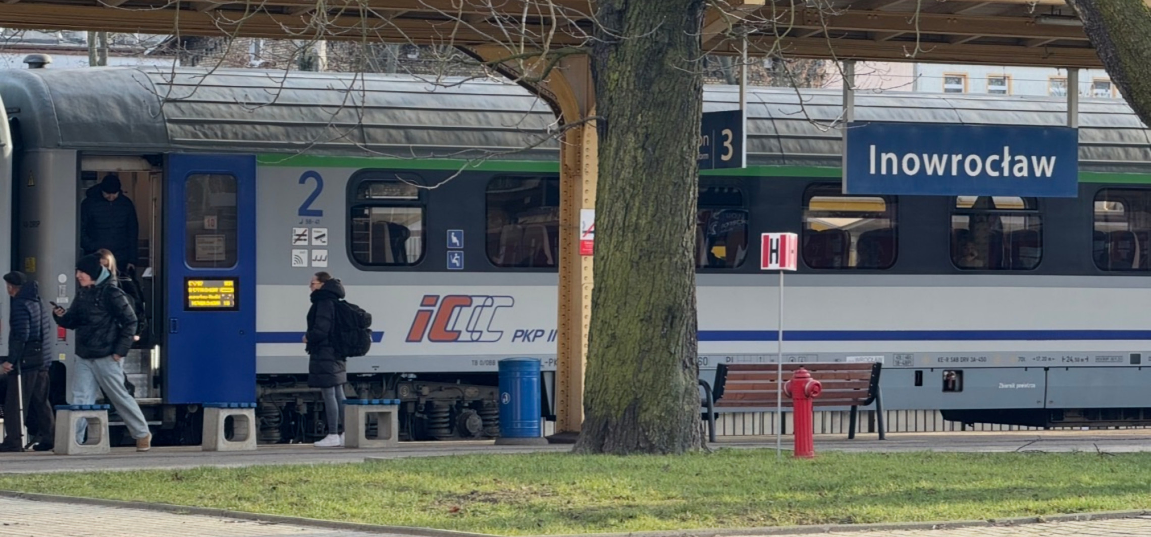 Bez przesiadek nad jeziora. Trzy nowe pociągi z Inowrocławia na Mazury