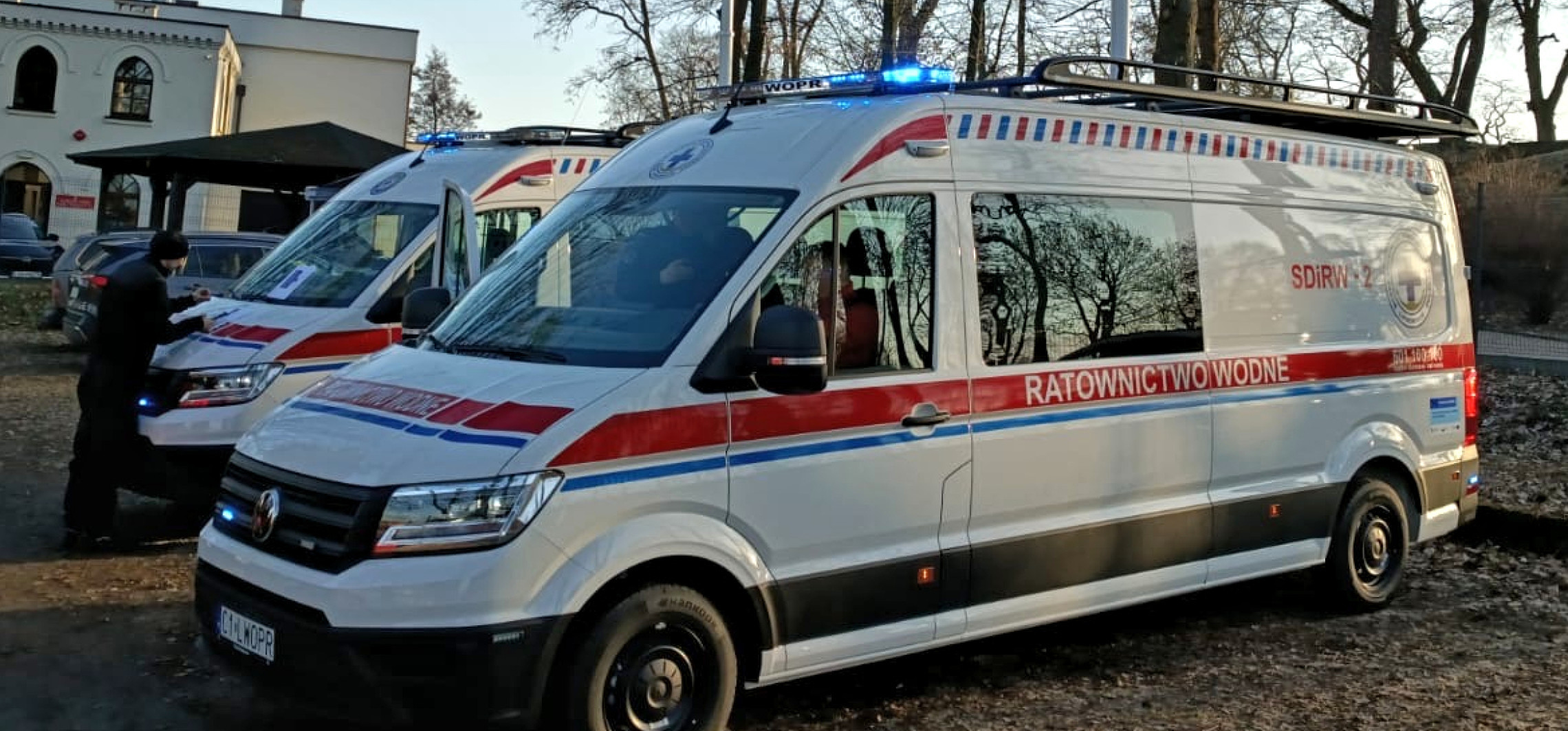 Ratownicy z Kruszwicy z nowym superautem. Na dachu ma lądowisko dla dronów