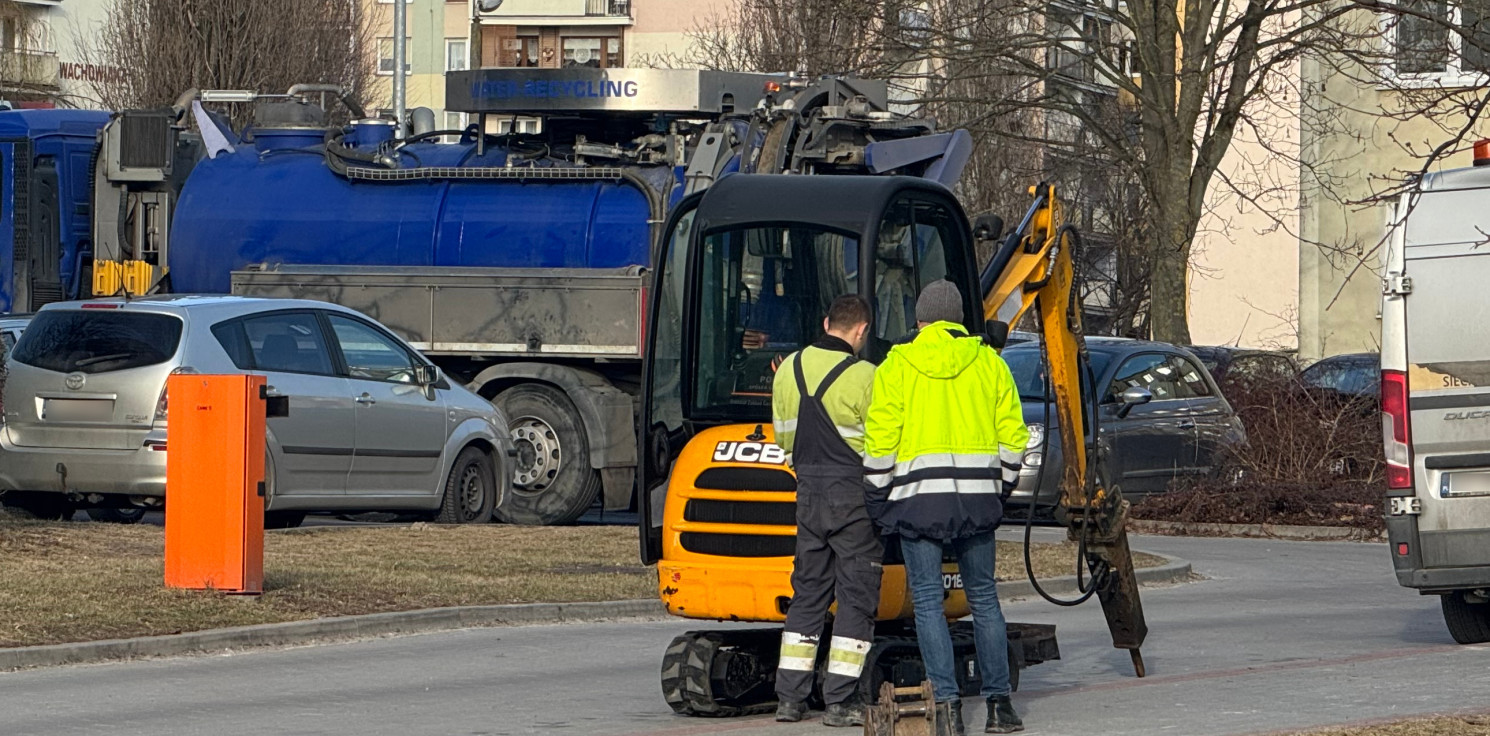 Inowrocław - Awaria wodociągowa na osiedlu Rąbin
